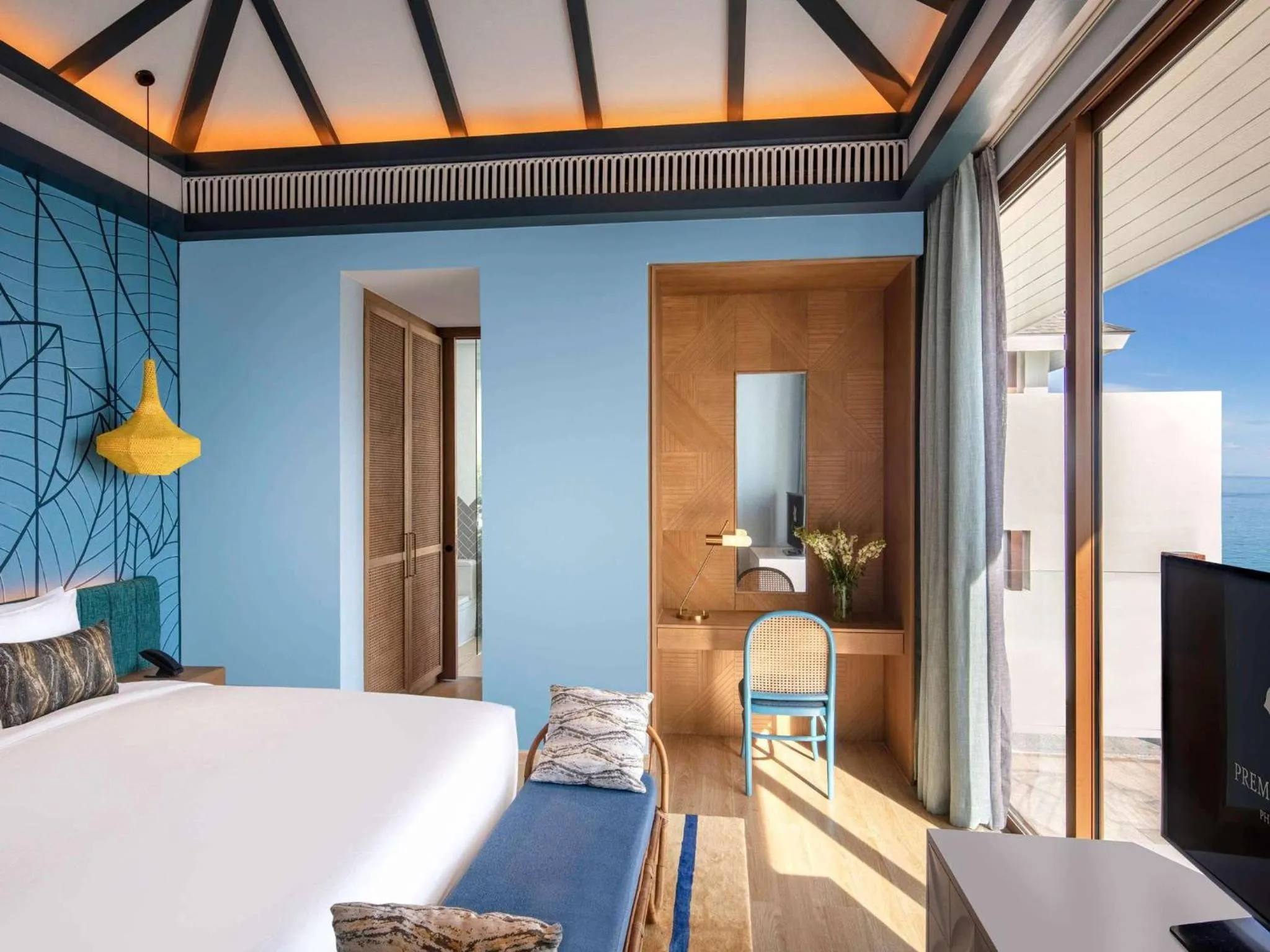 Bed in Premier Village Phu Quoc Resort Managed by Accor