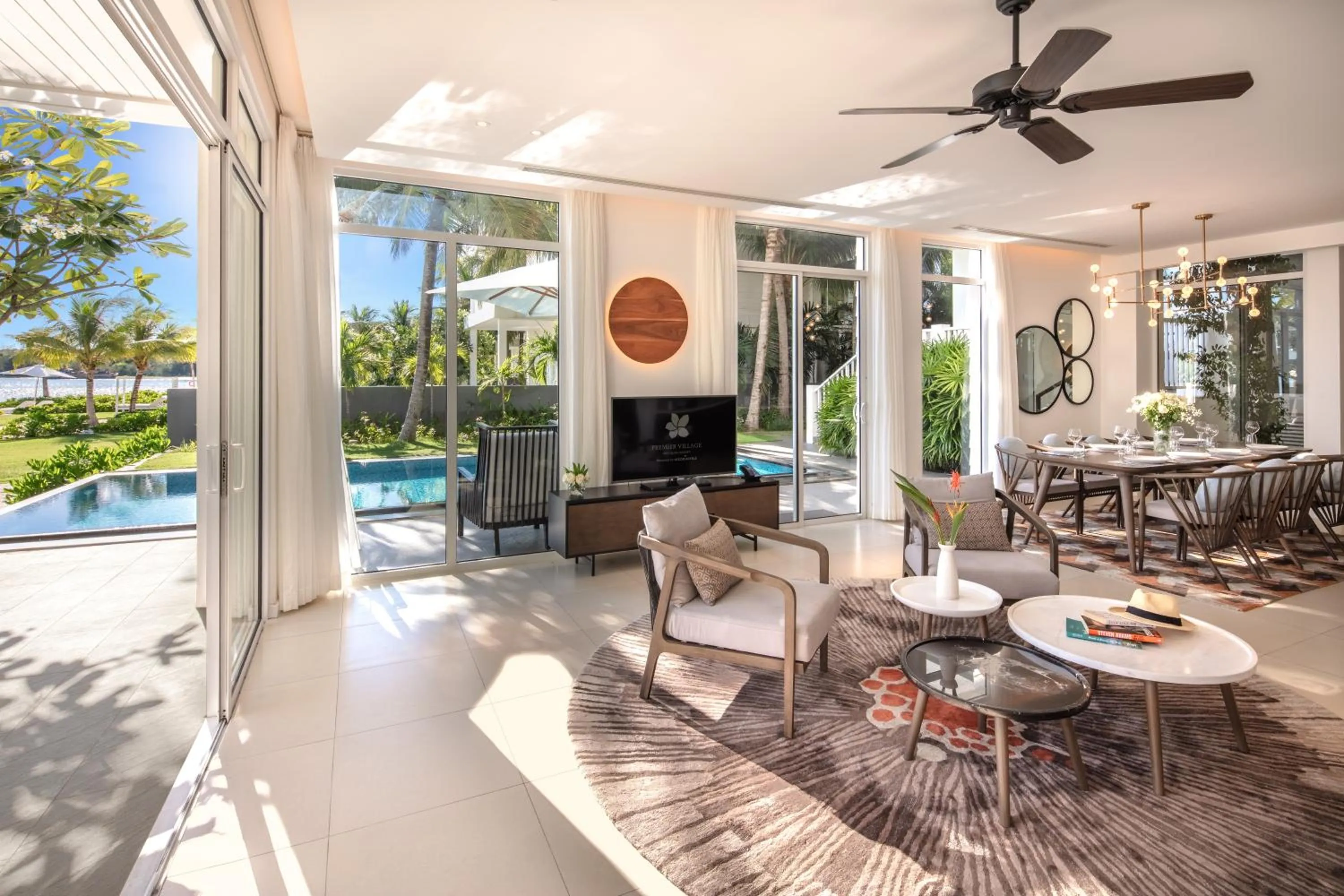 Communal lounge/ TV room in Premier Village Phu Quoc Resort Managed by Accor