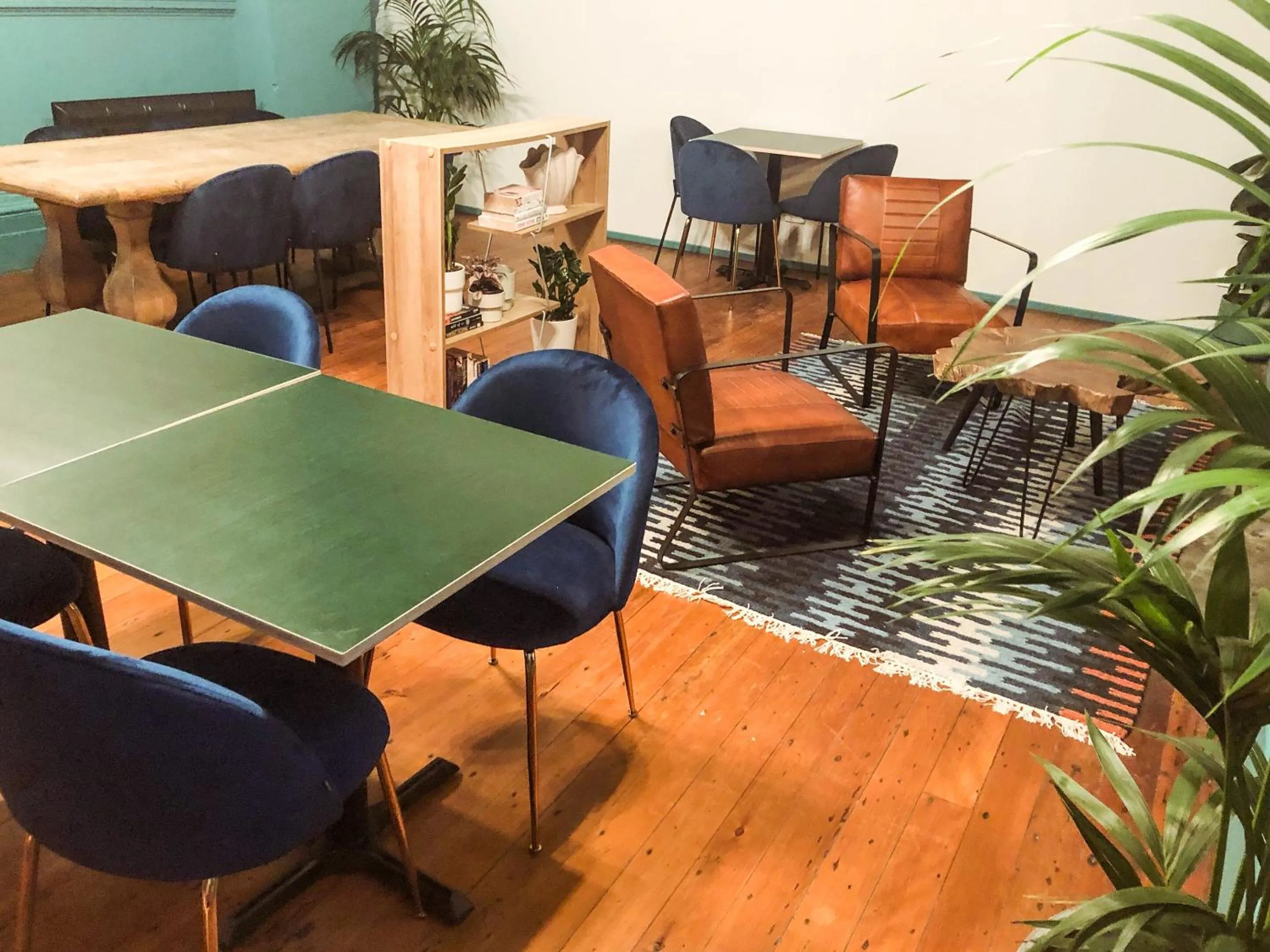 Business facilities in Roamer St Kilda