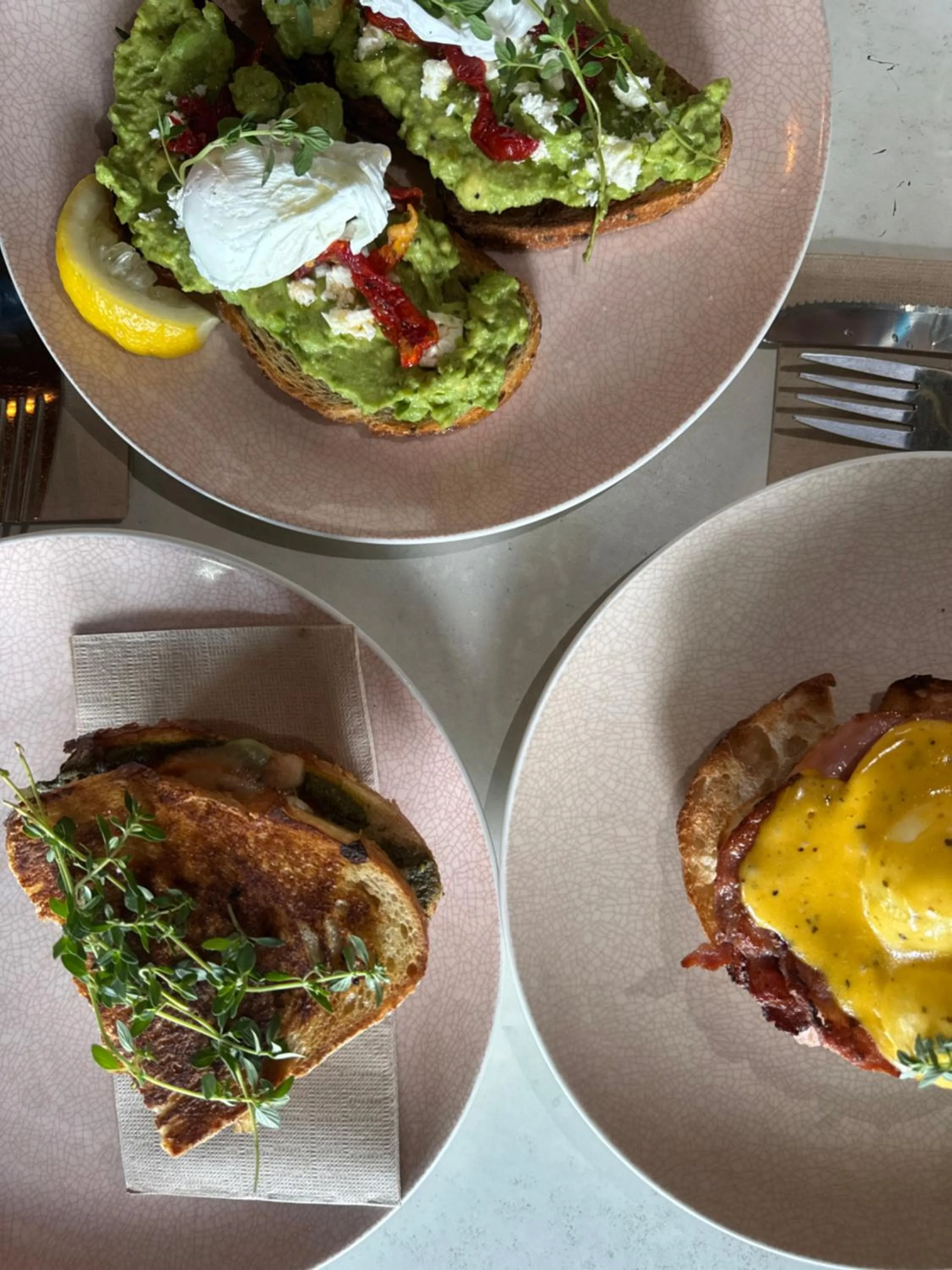 Breakfast in Roamer St Kilda