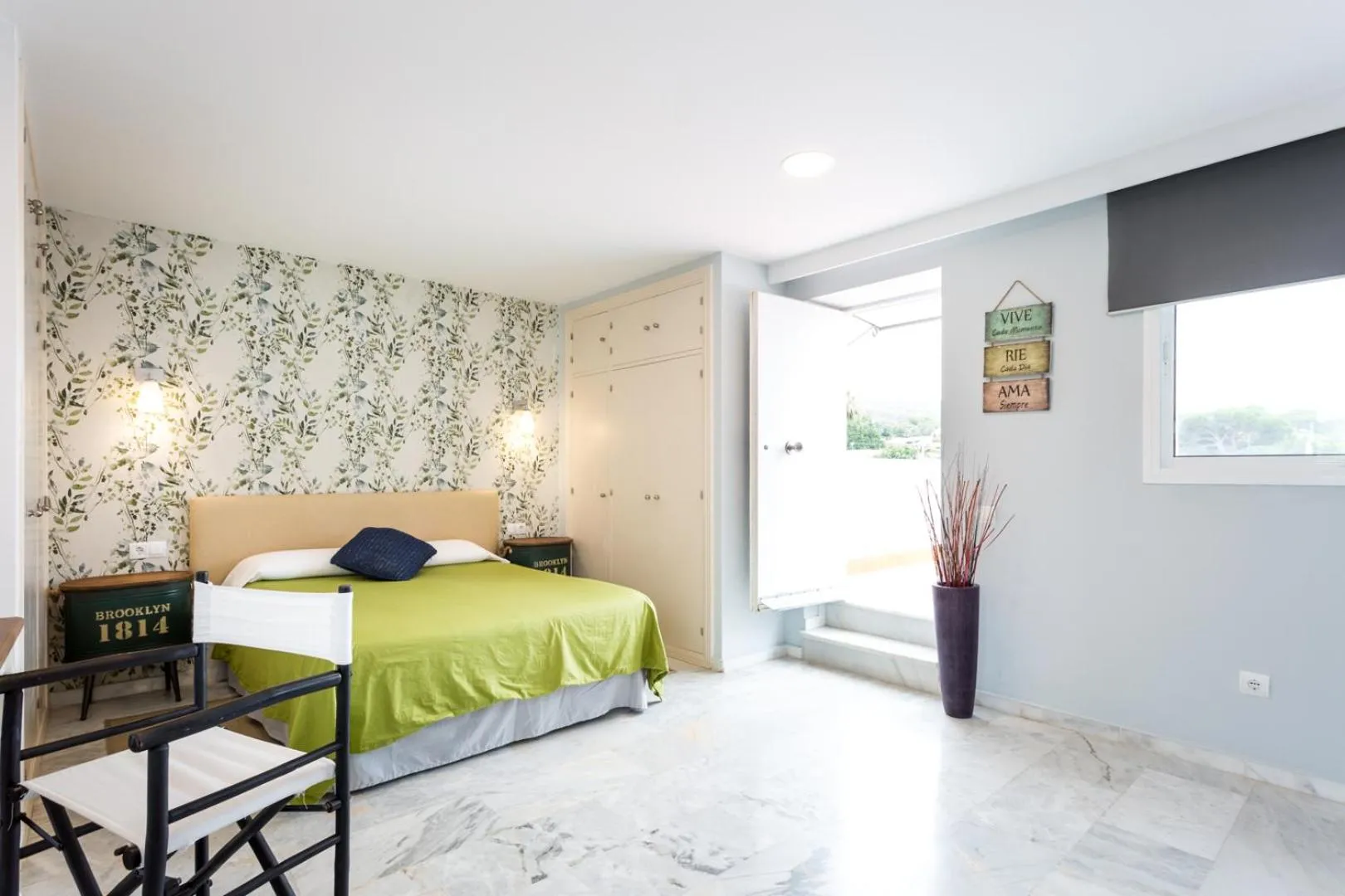 Photo of the whole room, Bed in Hotel Nómadas