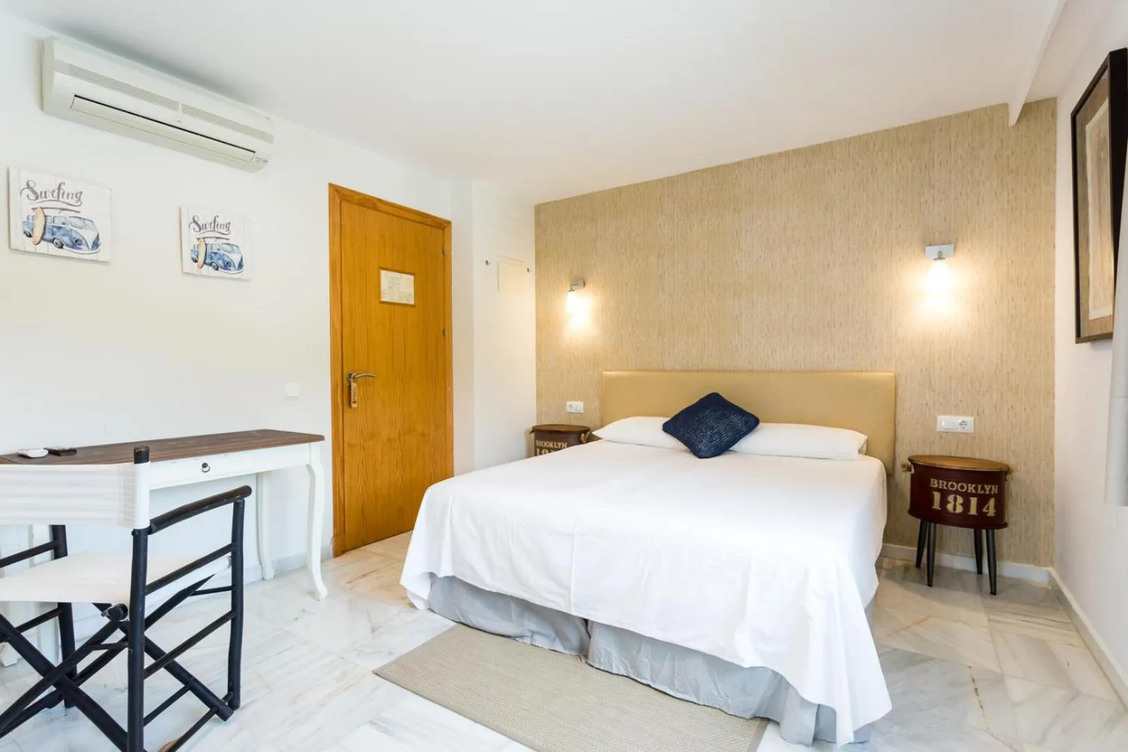 Bedroom, Bed in Hotel Nómadas