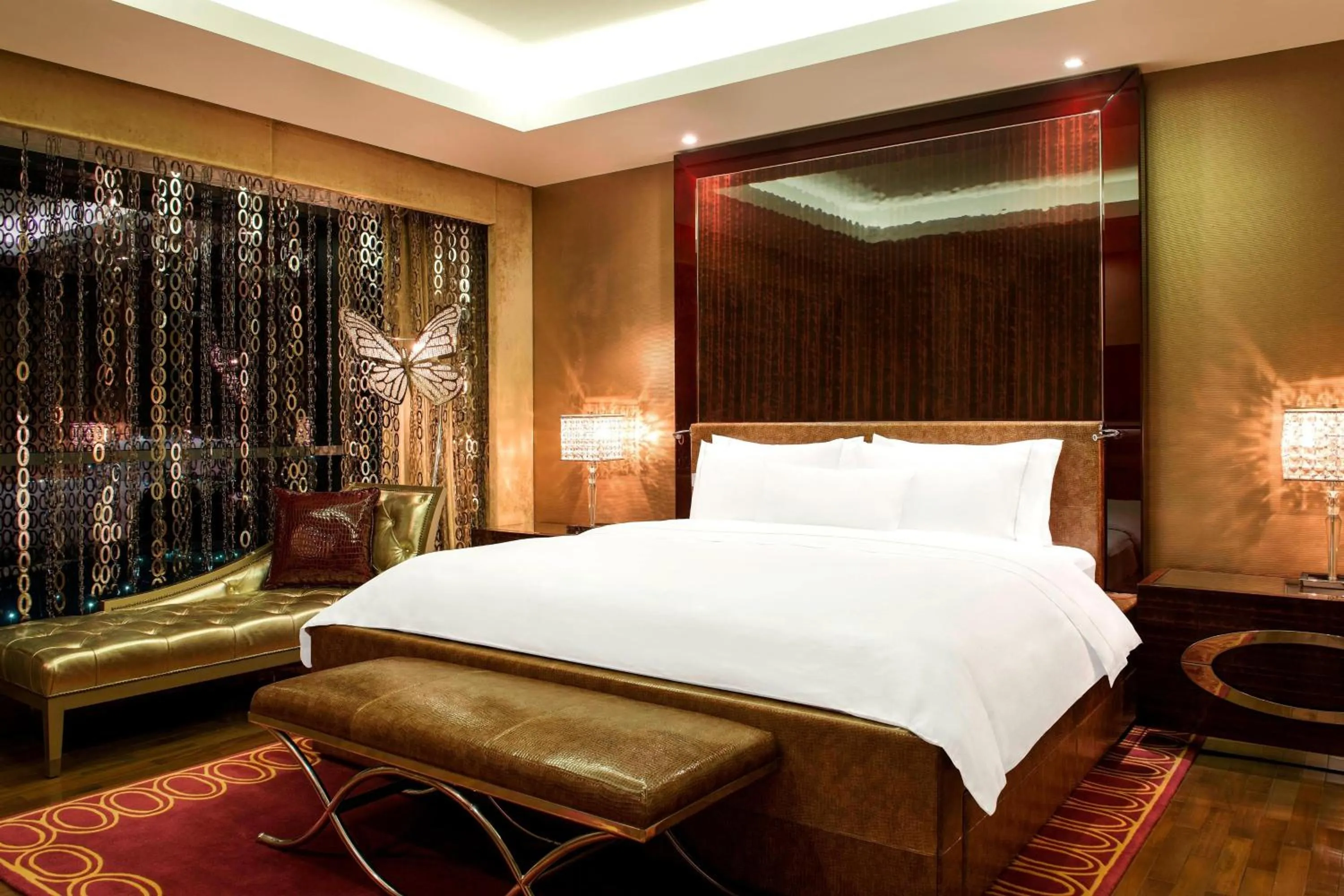 Bedroom, Bed in The Westin City Centre Bahrain