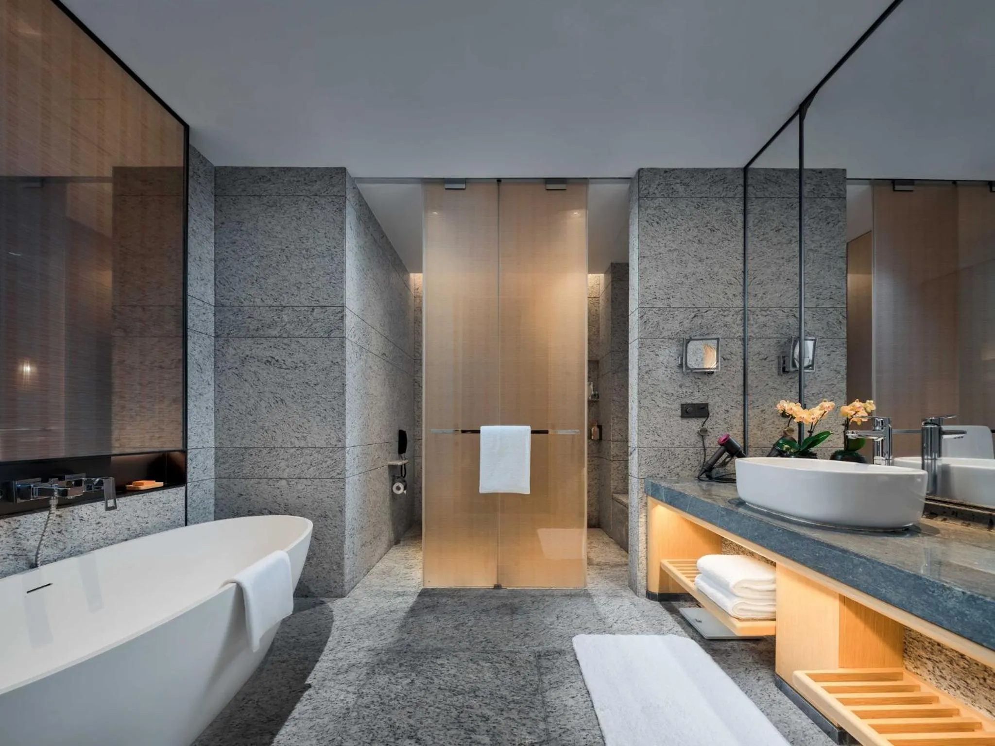 Bathroom in Crowne Plaza Sanya Haitang Bay Resort by IHG