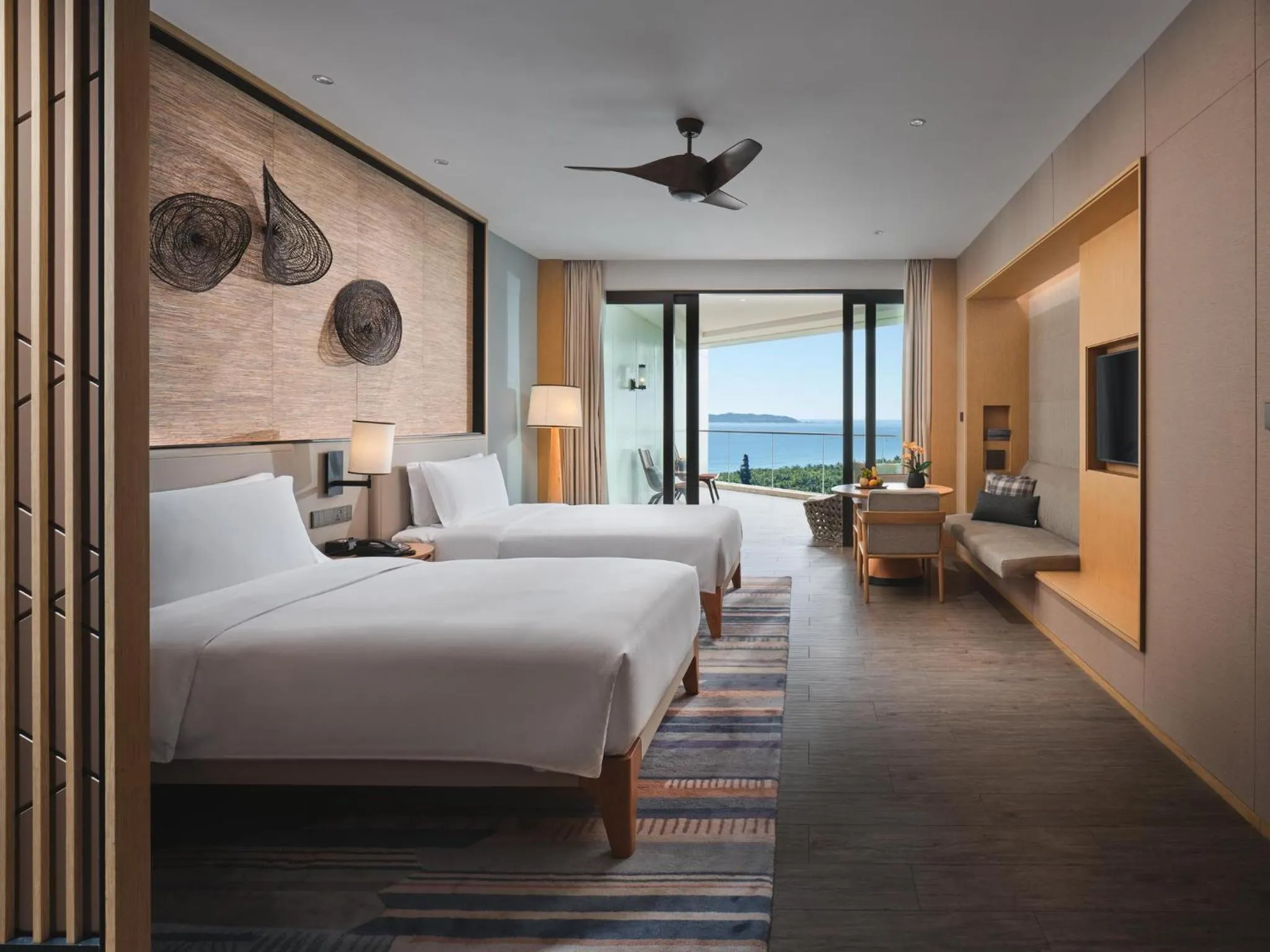 Photo of the whole room, Bed in Crowne Plaza Sanya Haitang Bay Resort by IHG