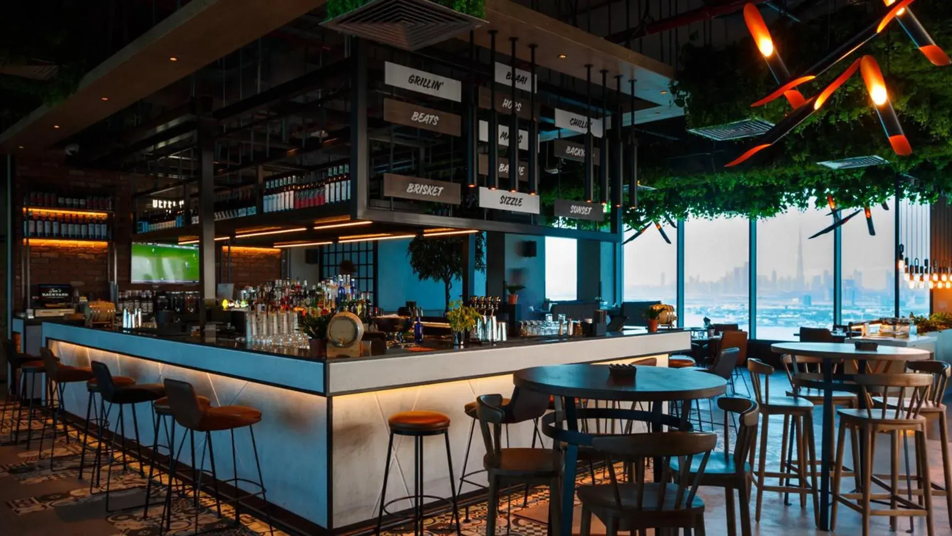 Lounge or bar in Holiday Inn & Suites - Dubai Festival City by IHG Lounge or bar in Holiday Inn & Suites - Dubai Festival City by IHG