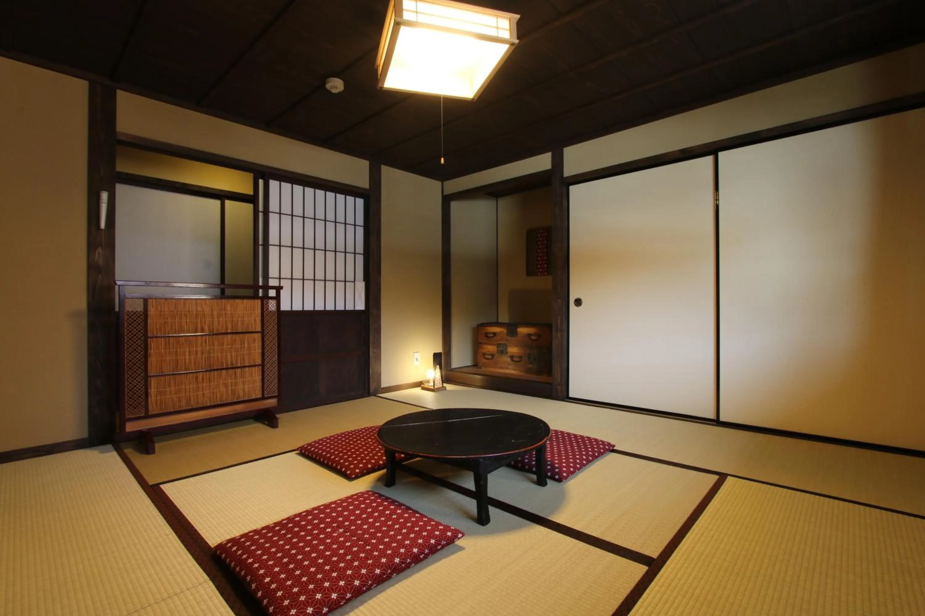 Photo of the whole room in Iwamura Guest House Yanagiya