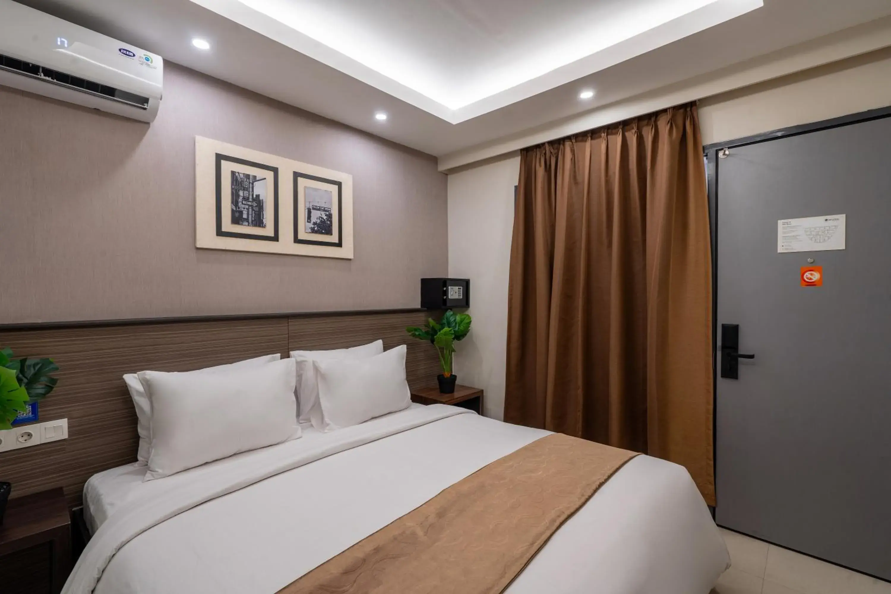 Bed in Everyday Hotel Kuta Central