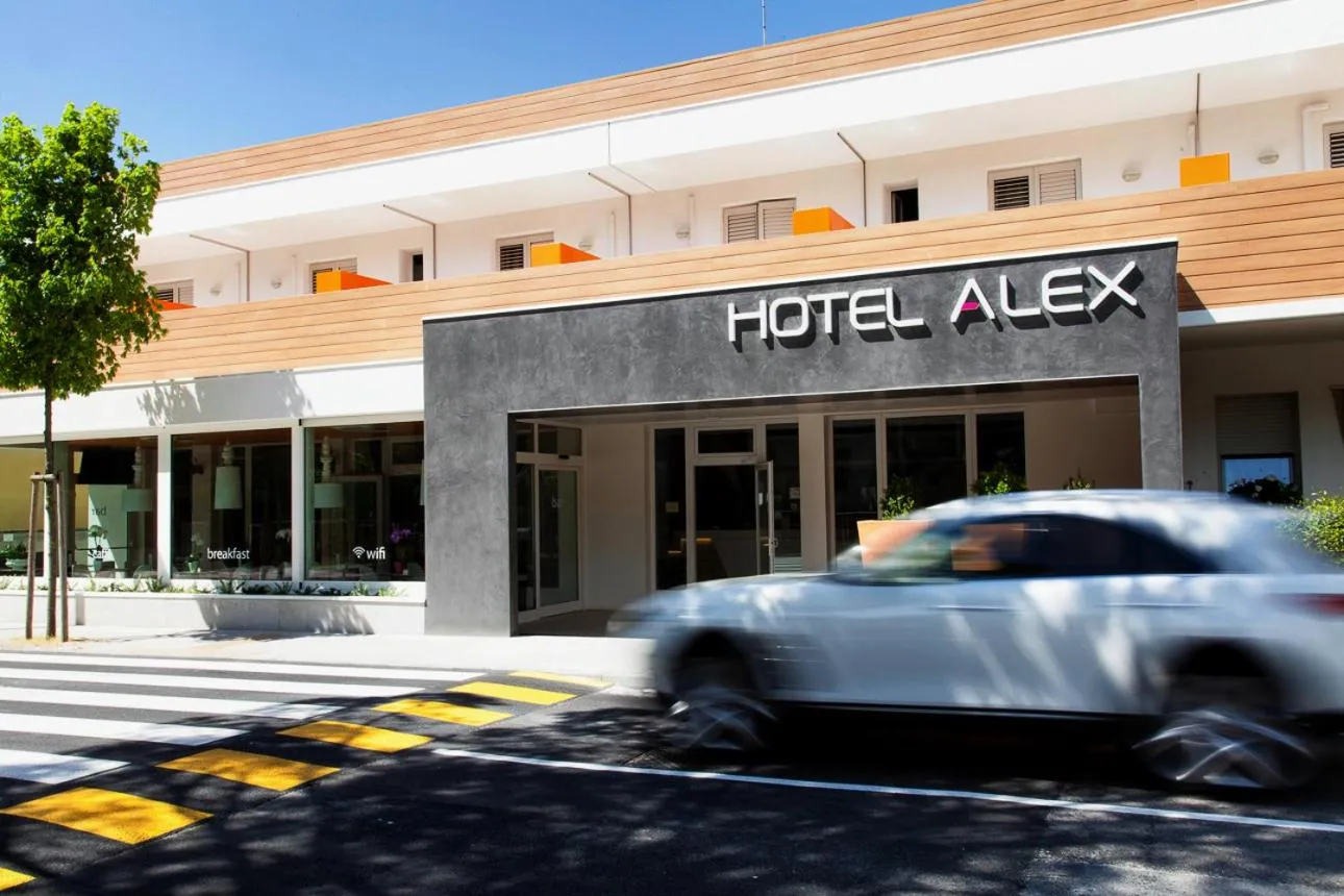 Facade/entrance in Hotel Alex