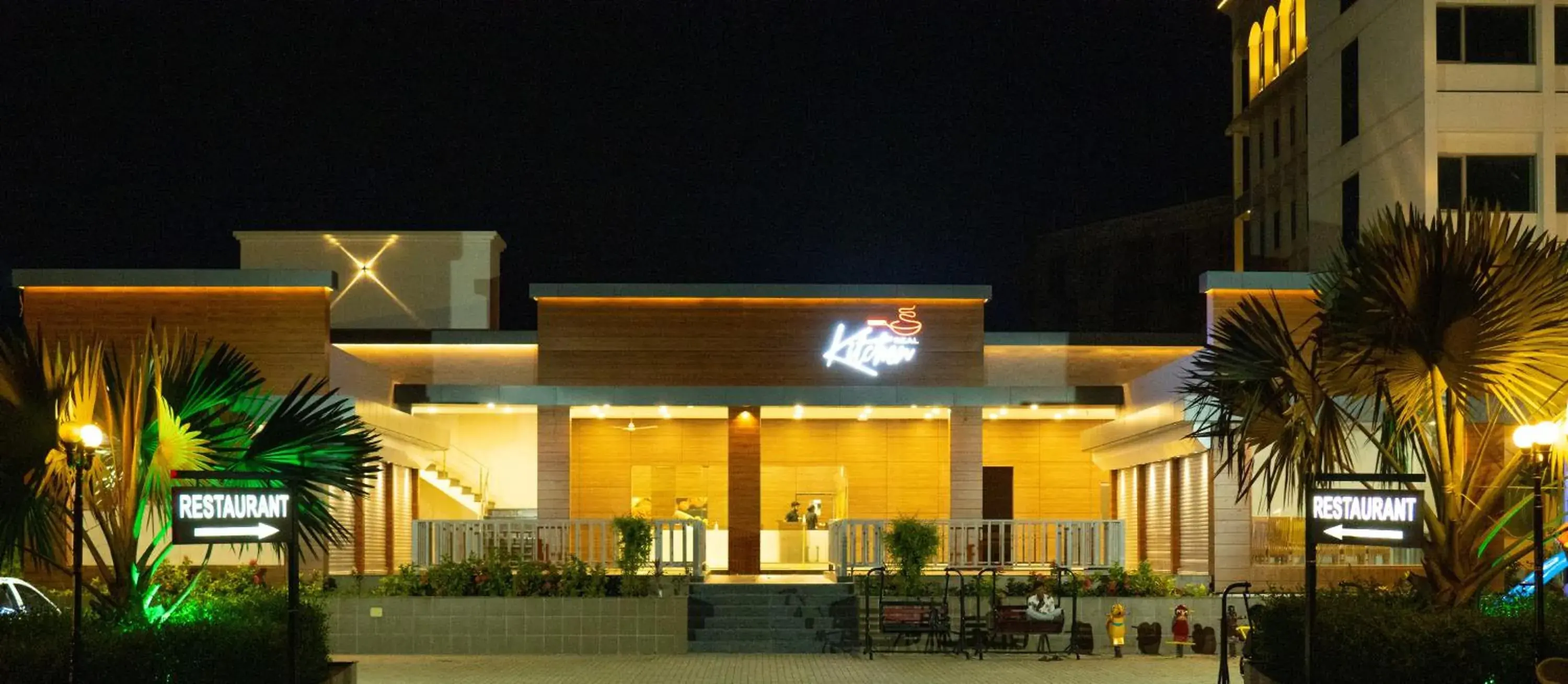 Restaurant/places to eat in Regenta Central Somnath, Bhalpara Restaurant/places to eat in Regenta Central Somnath, Bhalpara