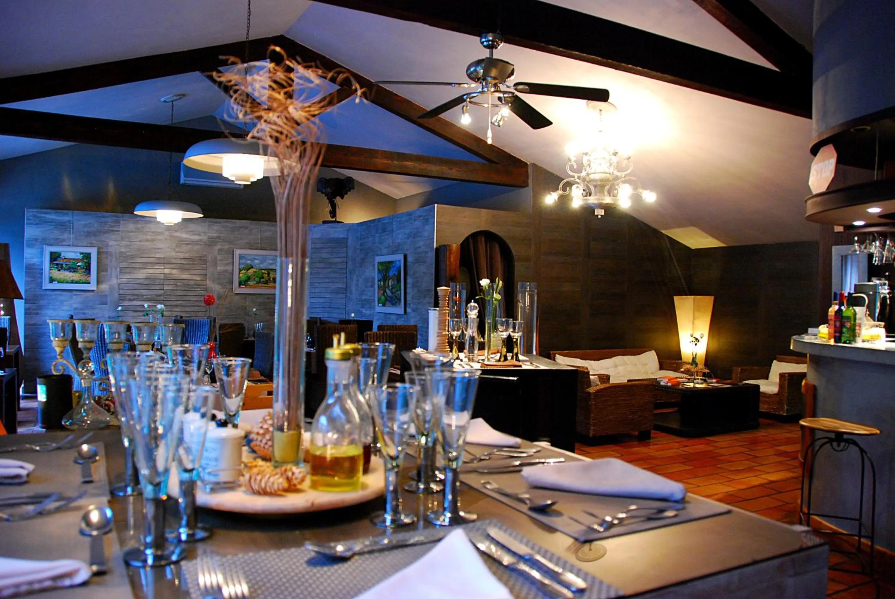 Restaurant/places to eat in Hotel Les Mazets Des Roches