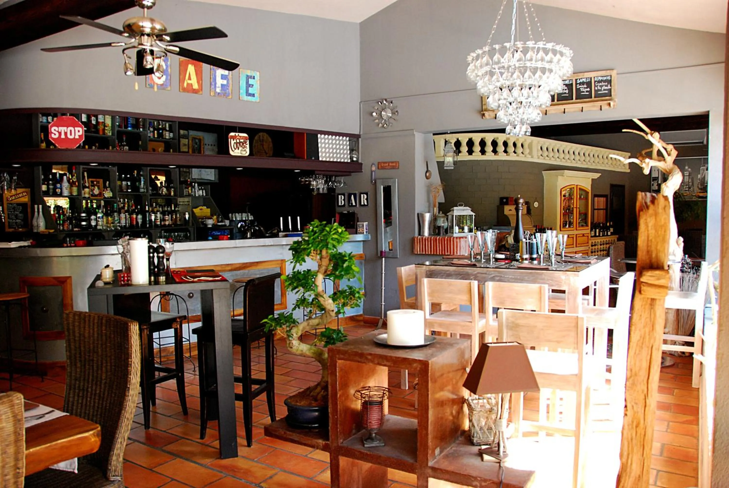 Restaurant/places to eat in Hotel Les Mazets Des Roches