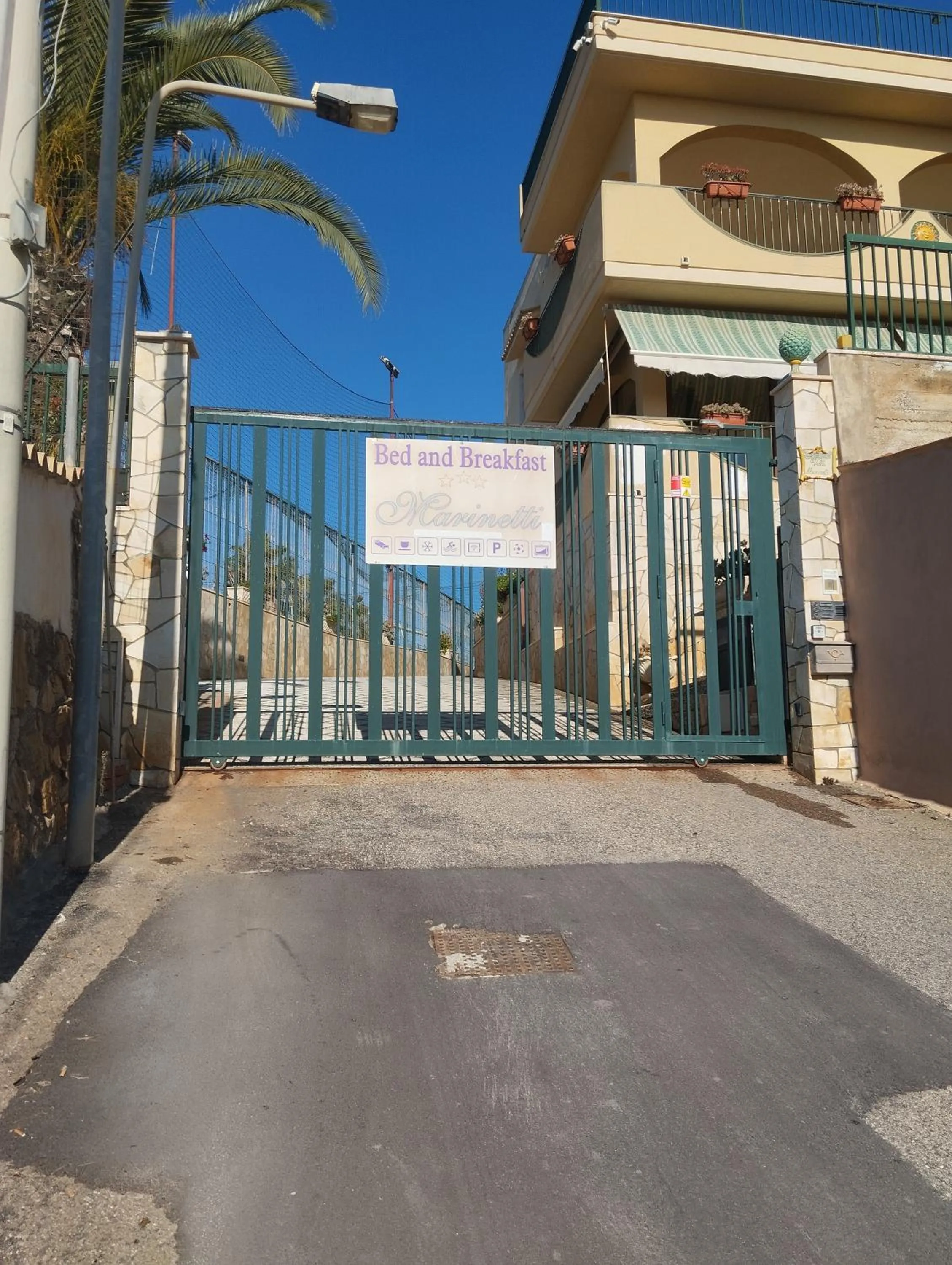 Property building in B&B Villa Marinetti