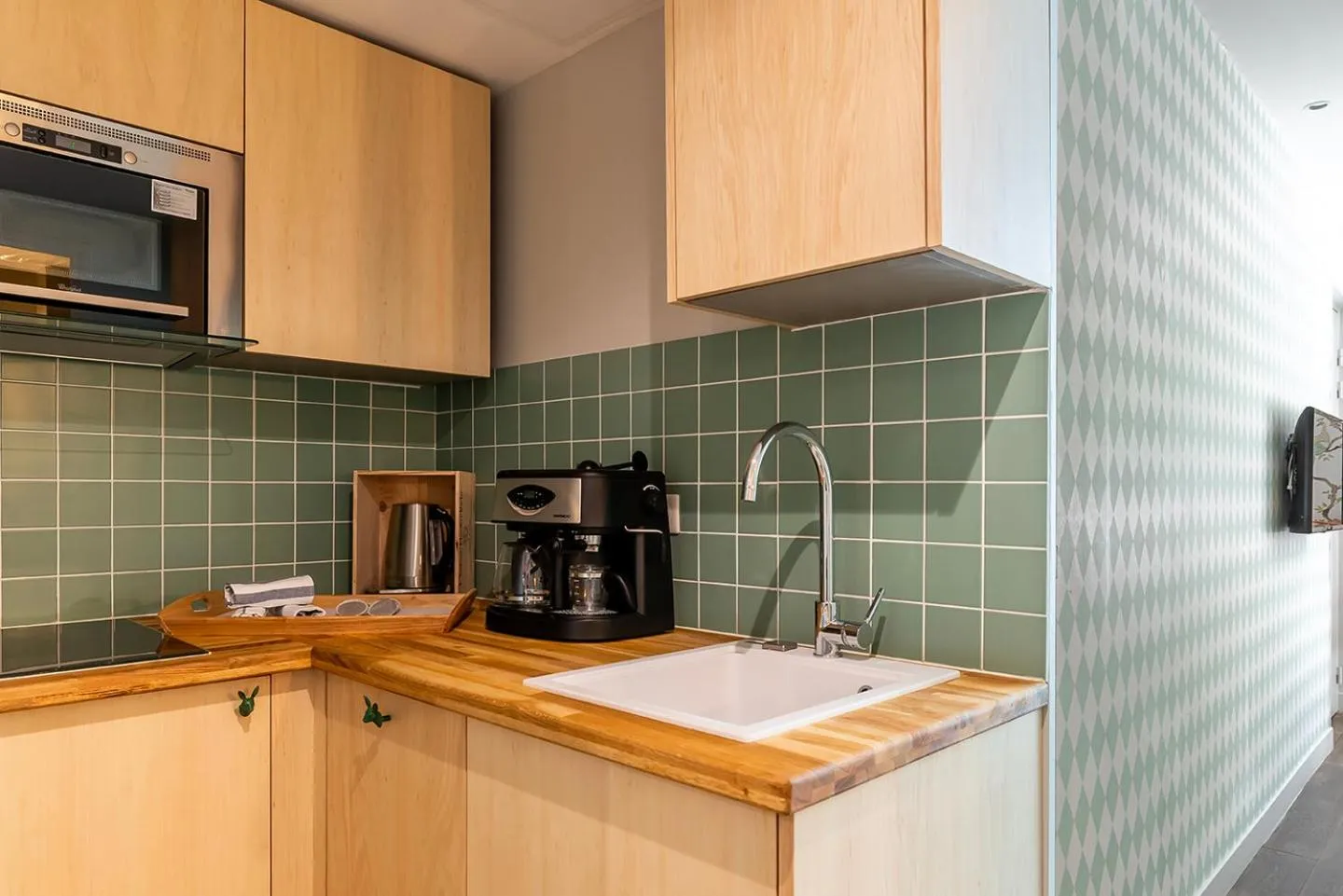 Kitchen or kitchenette in BE YOU LUXURY APART'HÔTEL Paris