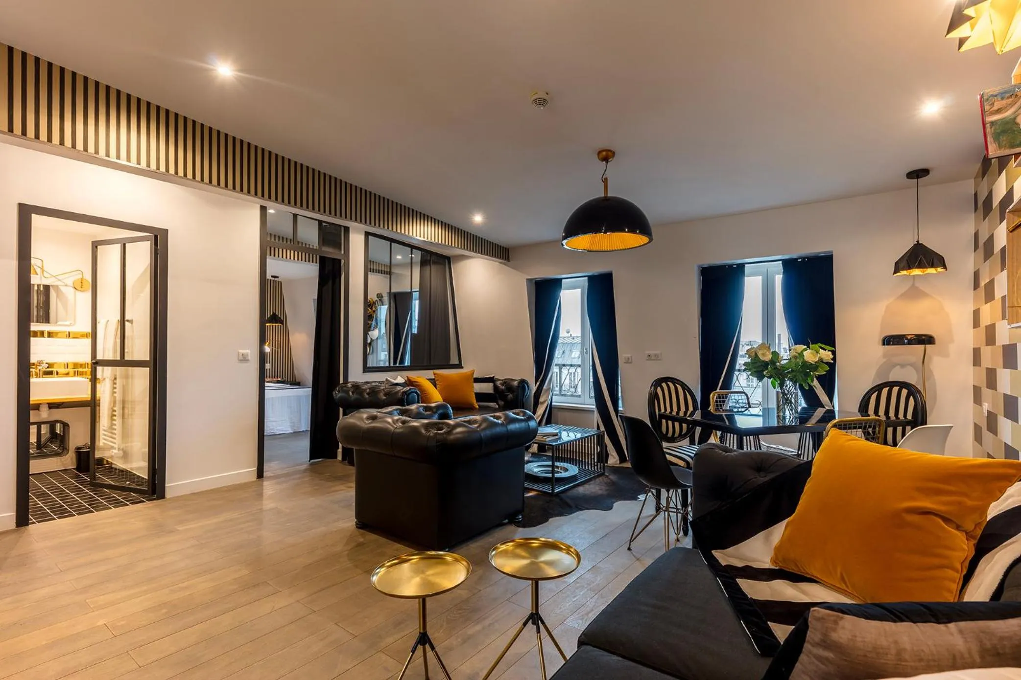 Living room in BE YOU LUXURY APART'HÔTEL Paris