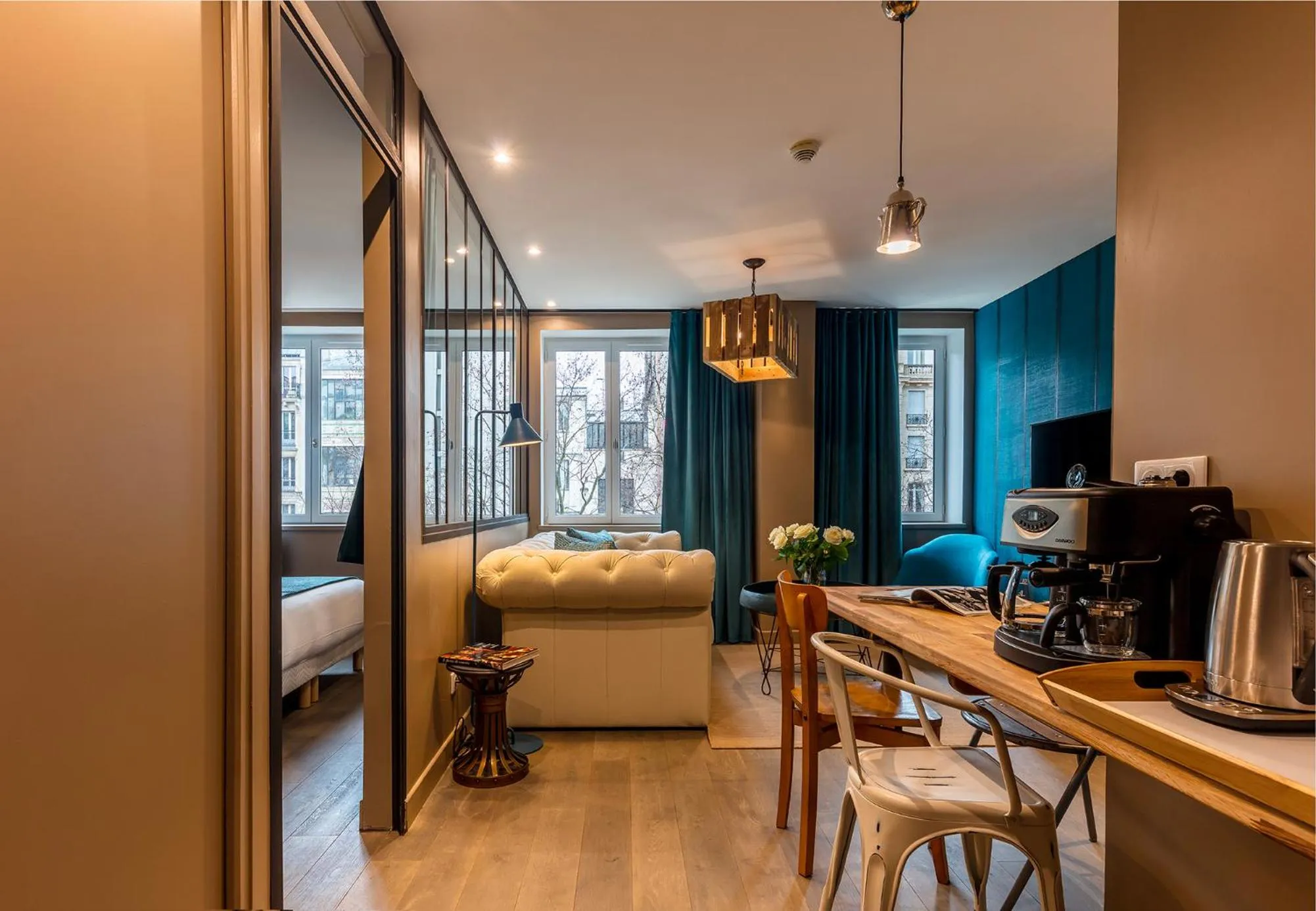 Kitchen or kitchenette in BE YOU LUXURY APART'HÔTEL Paris