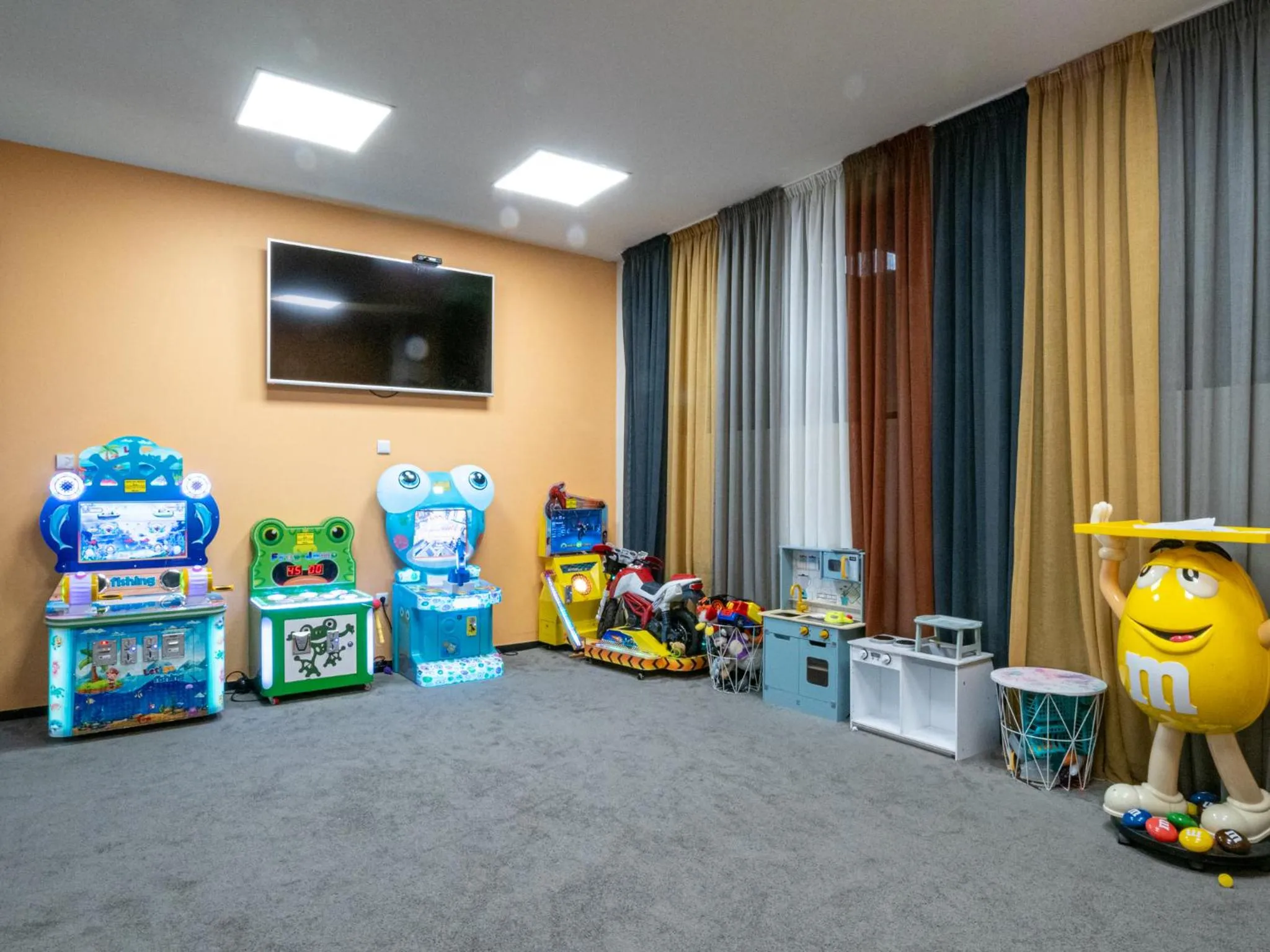 Communal lounge/ TV room in SPA Hotel Olymp