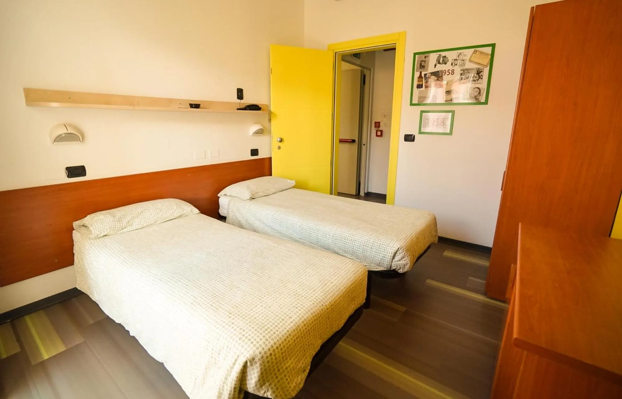 Photo of the whole room, Bed in Hotel Morfeo - Fun Hotel - NO FAMILY