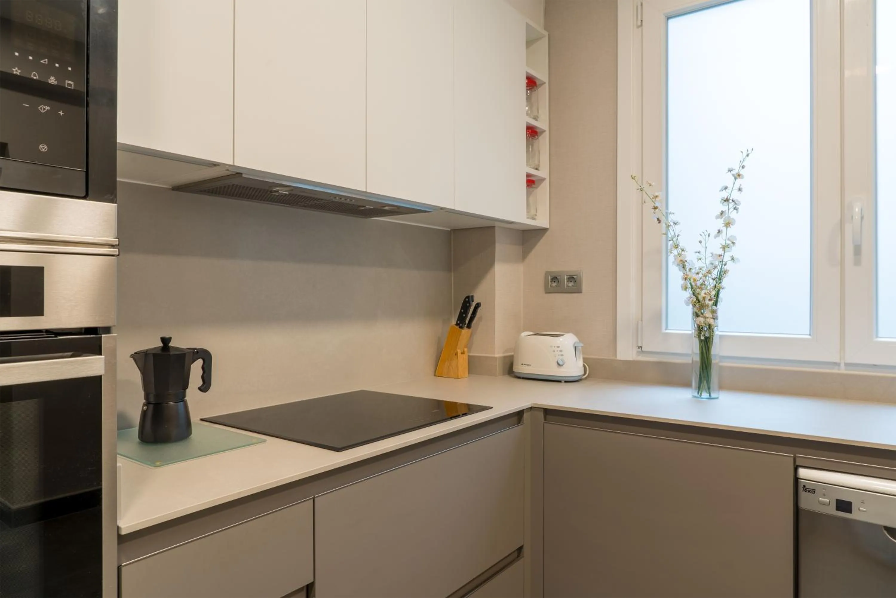 Ibarrola Apartment by People Rentals