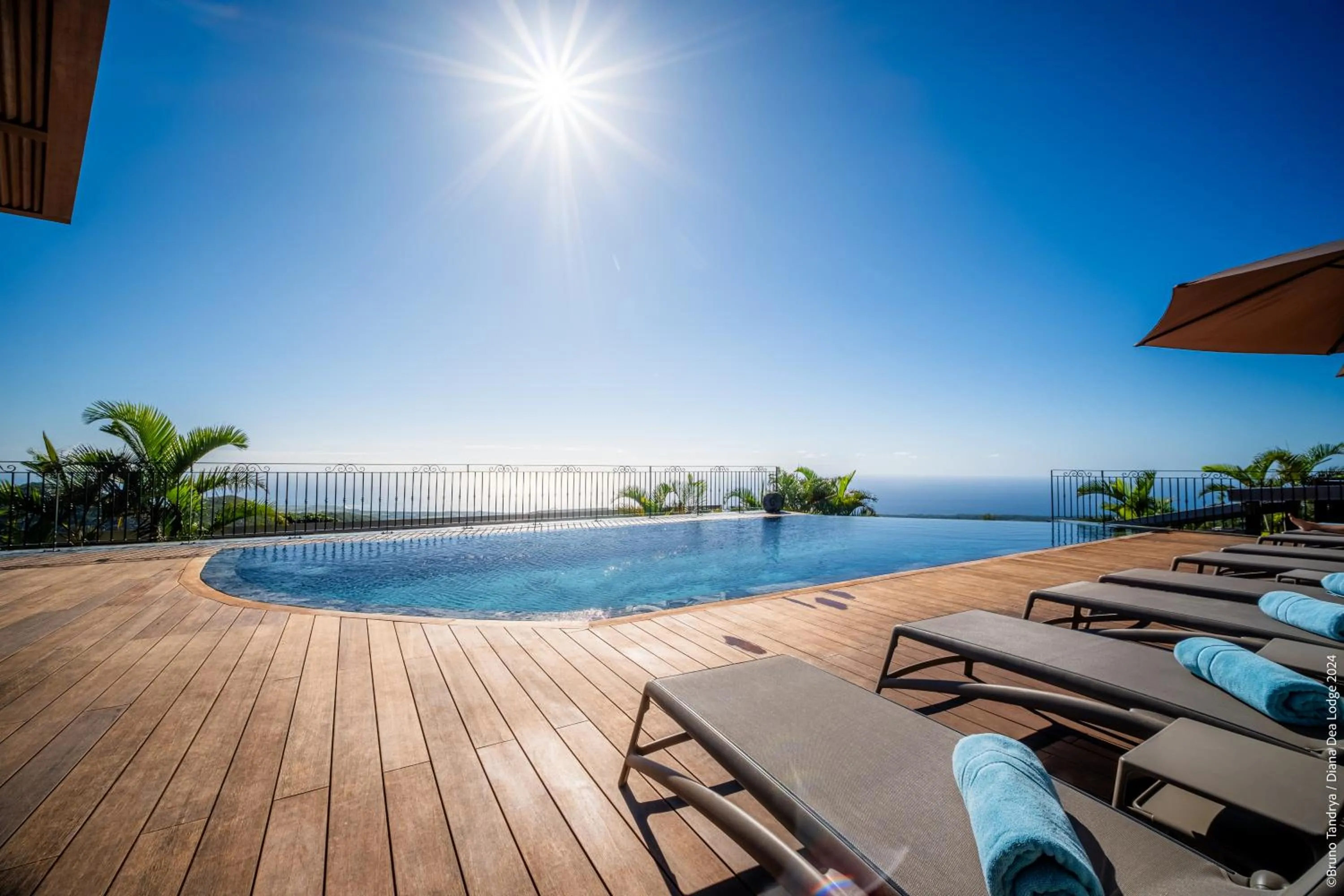 Swimming pool in Hôtel Diana Dea Lodge & SPA