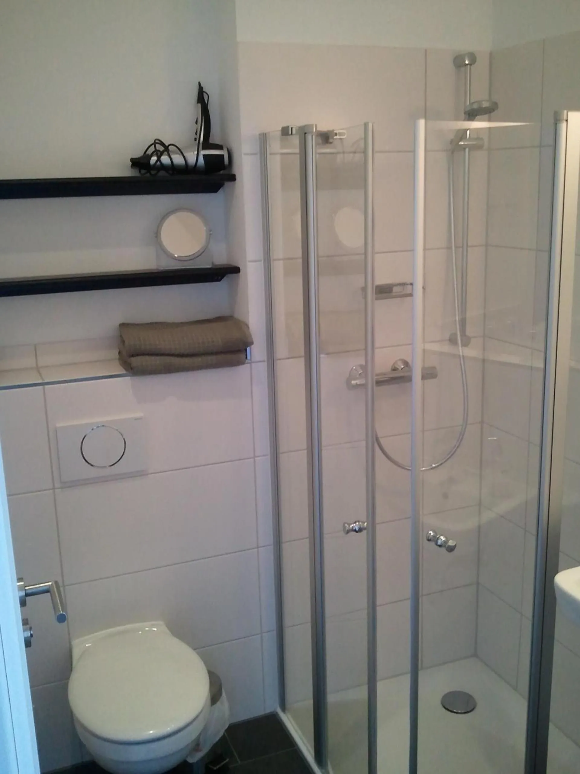 Shower in Heldts Aparthotel