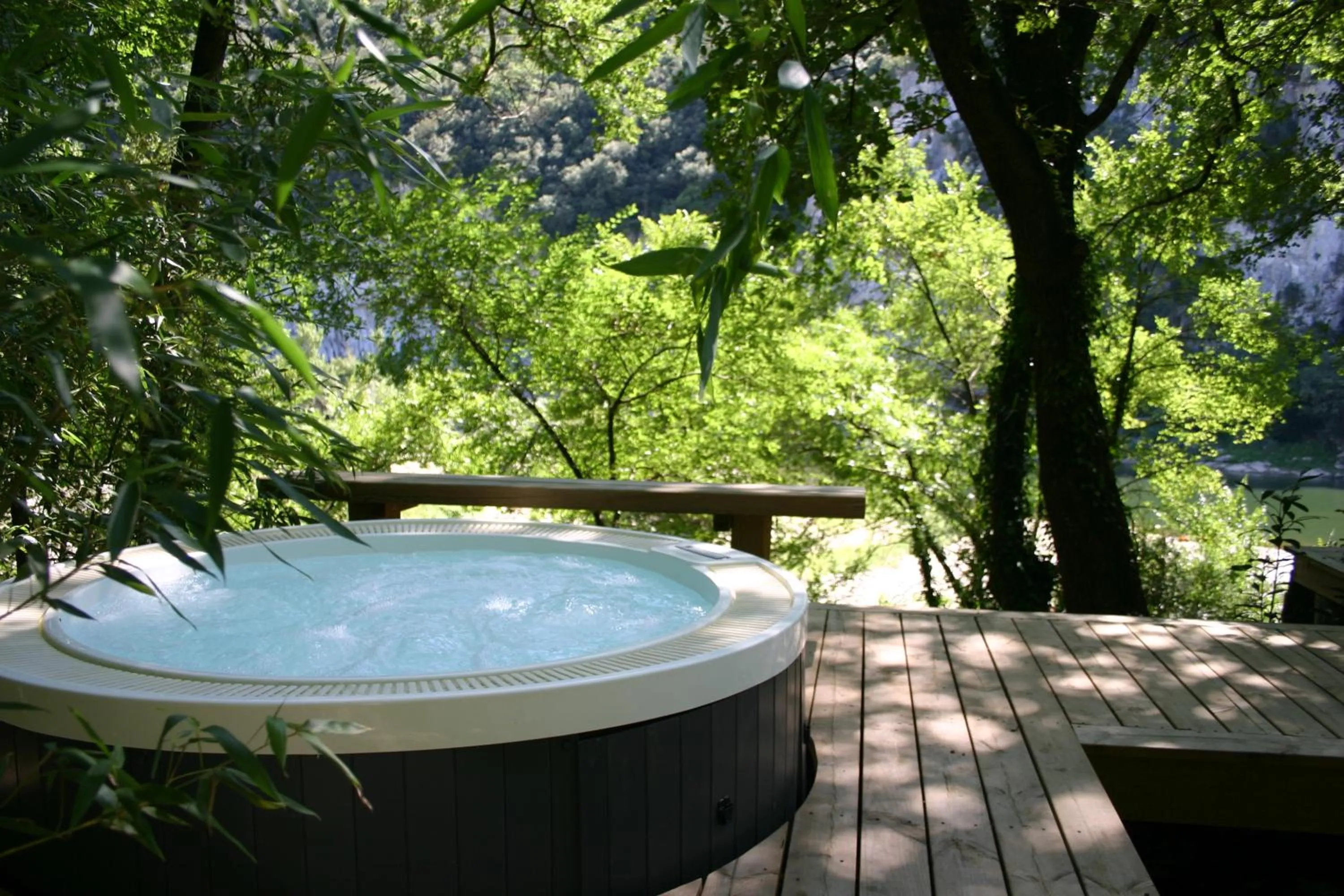 Prehistoric Lodge - Adult Only