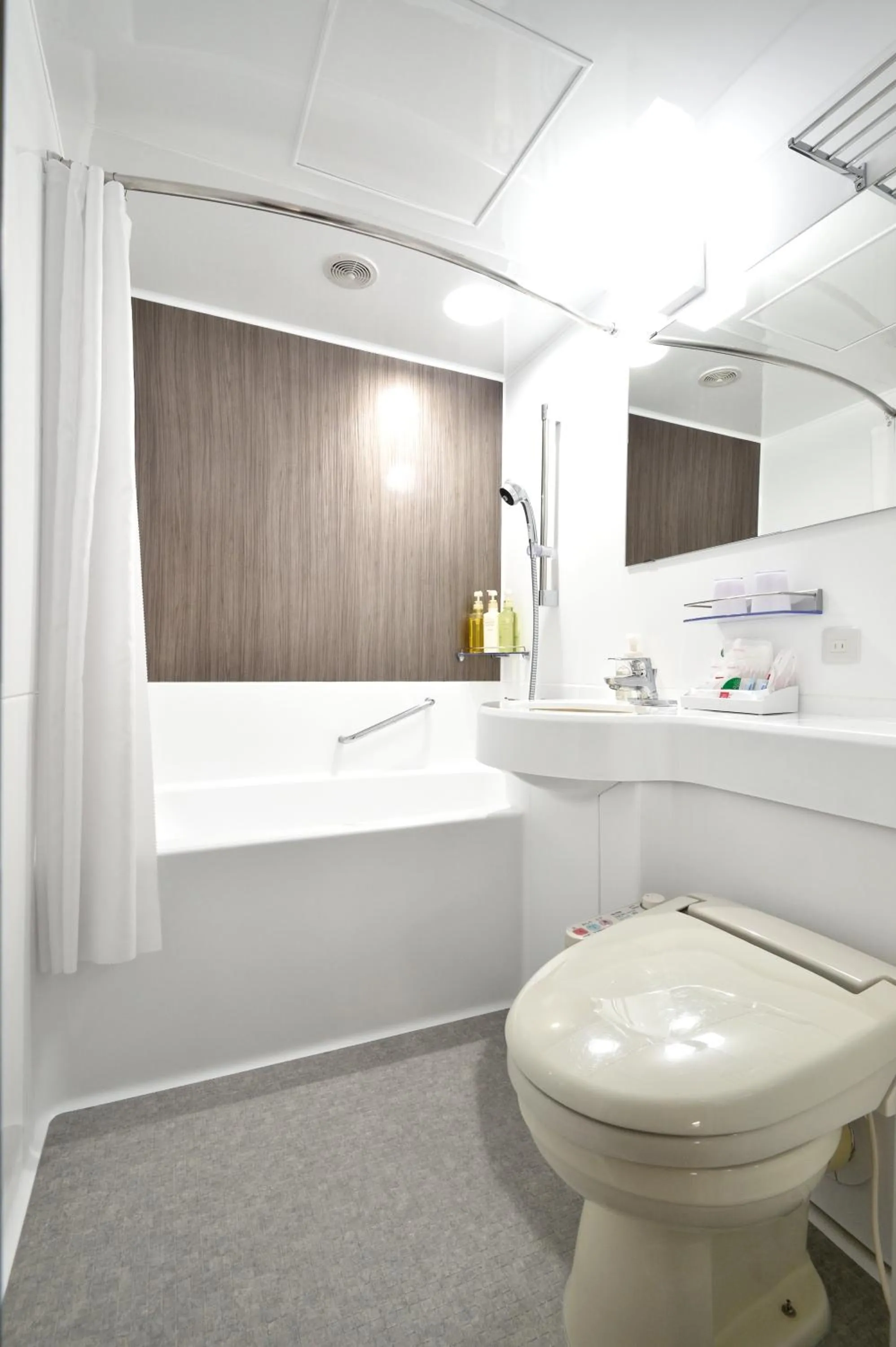 Shower in Kichijoji Tokyu REI Hotel