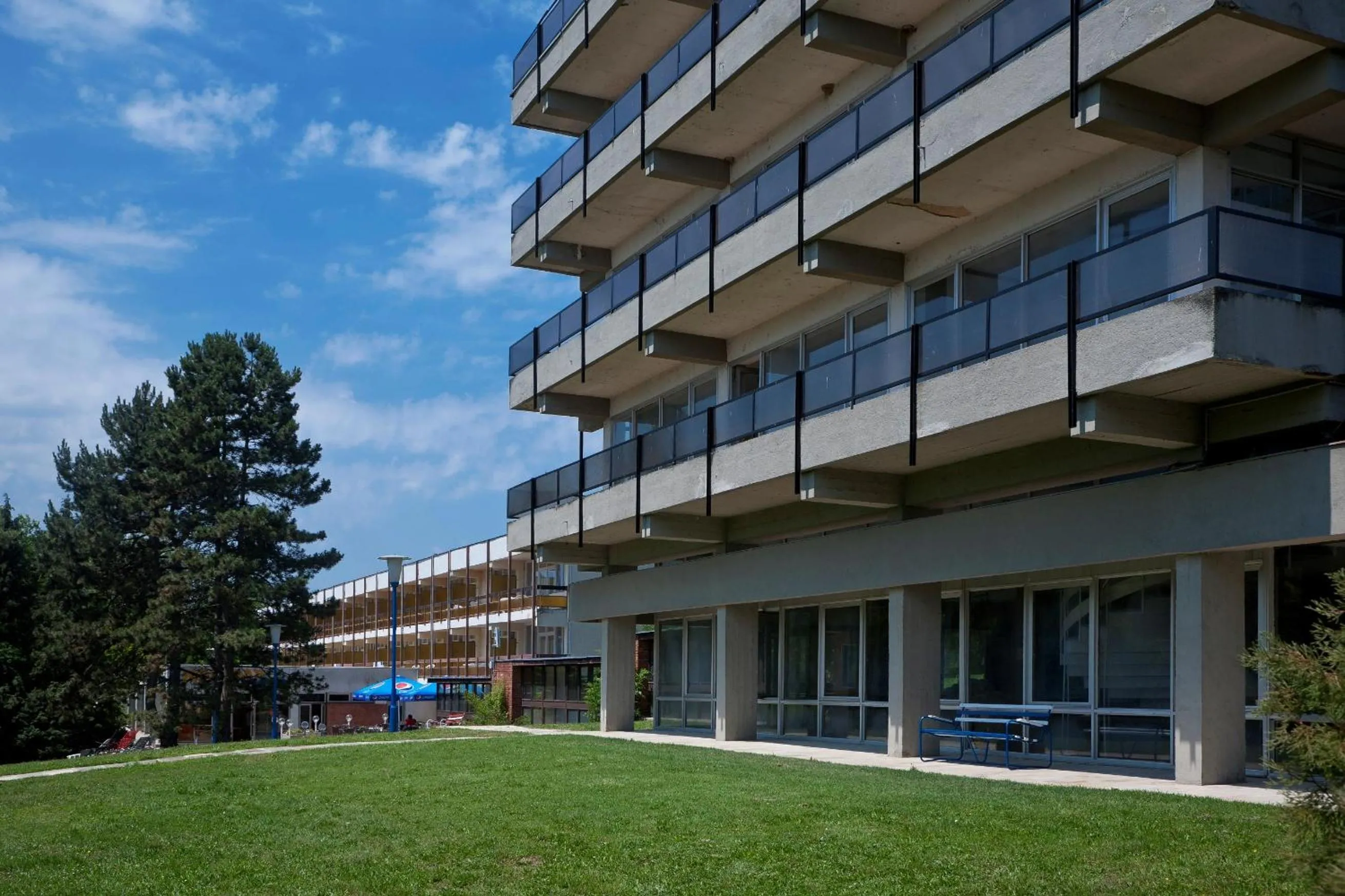 Property building in Hotel Holiday Csopak