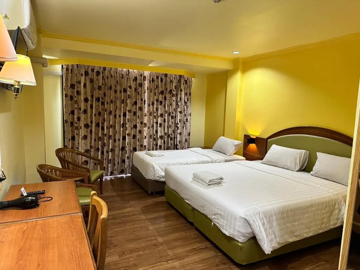 Standard Triple Room in Hatyai Merridian Hotel Standard Triple Room in Hatyai Merridian Hotel