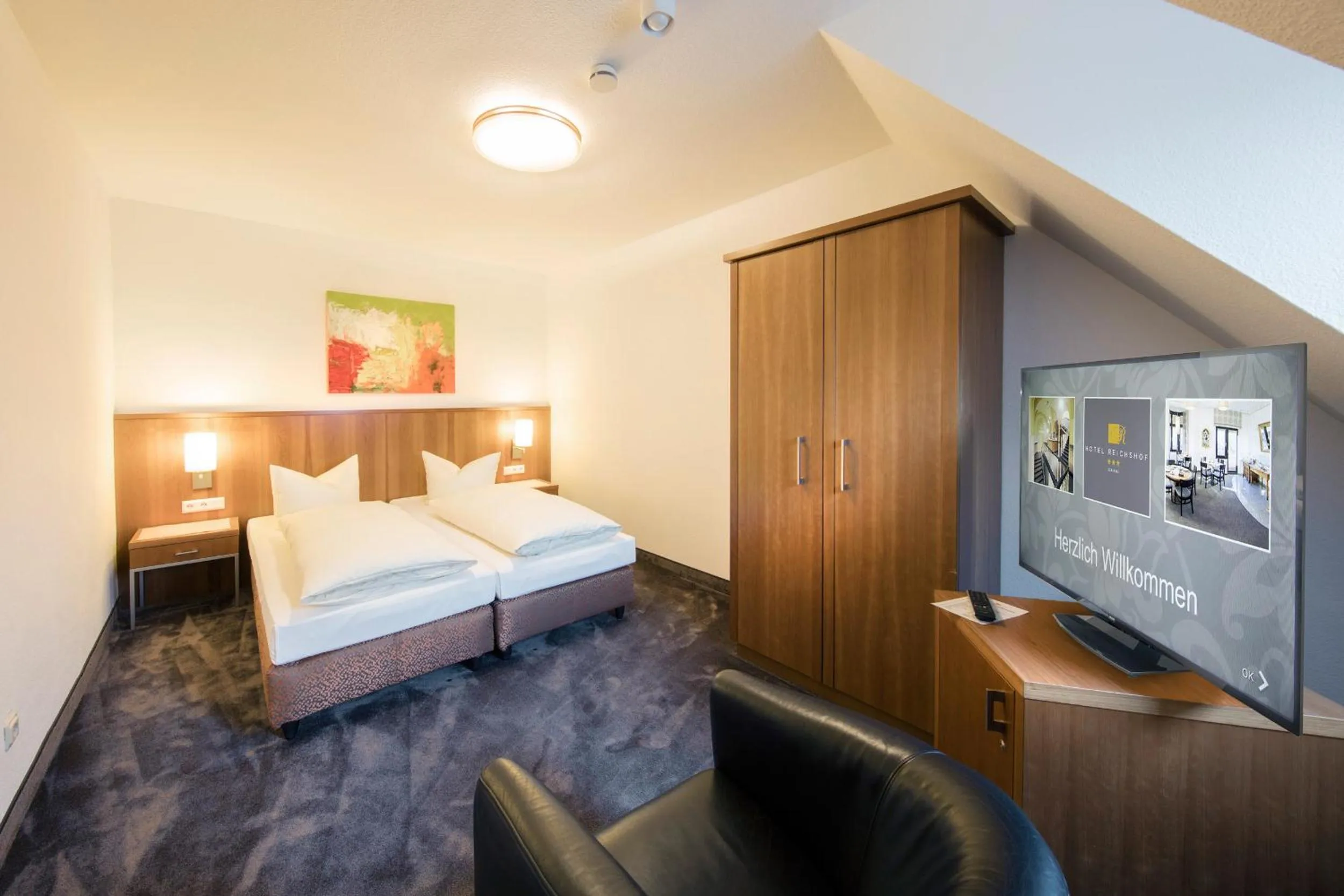 Bedroom, Bed in Hotel Reichshof garni