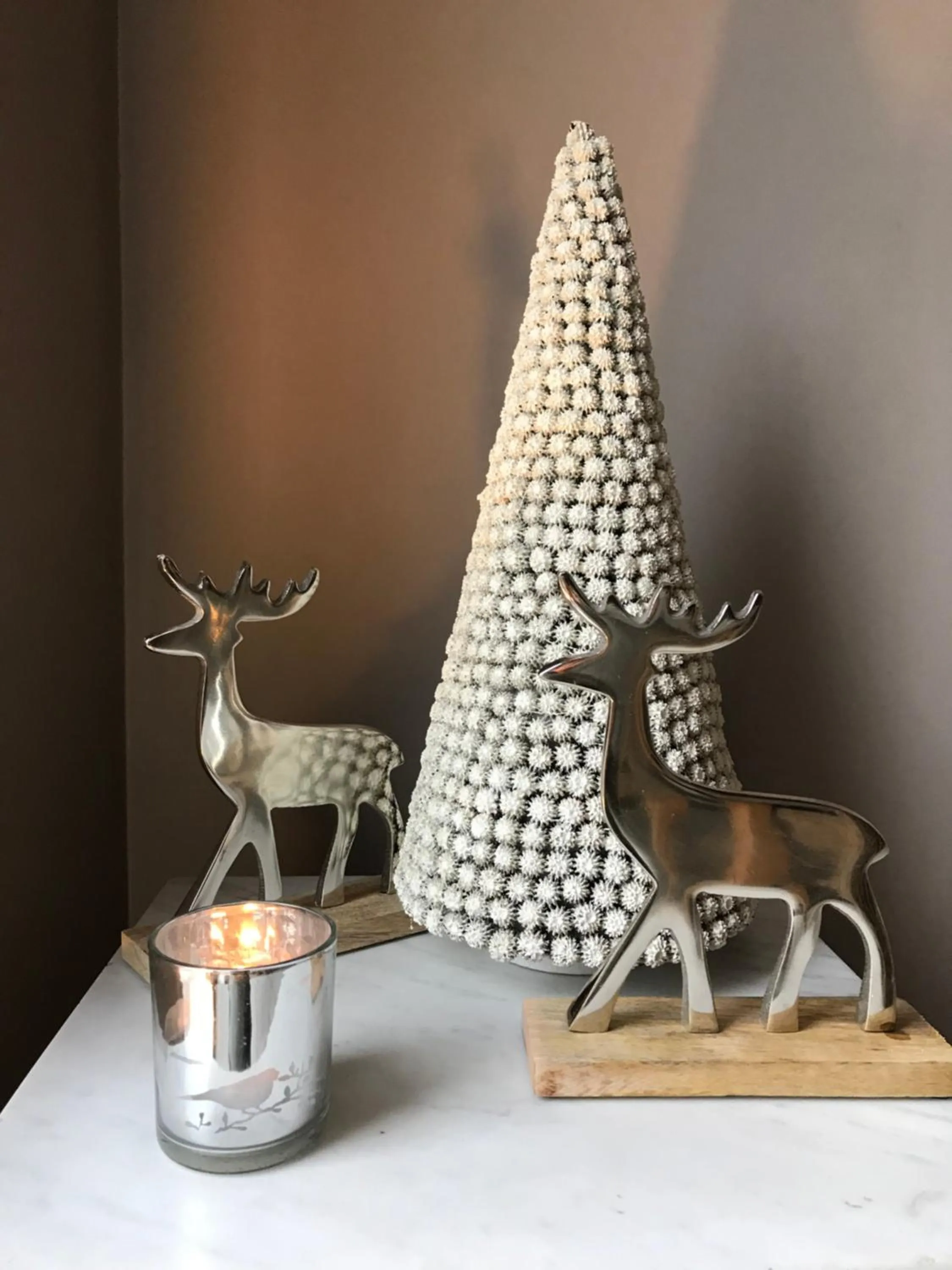 Decorative detail in "Un matin au jardin"