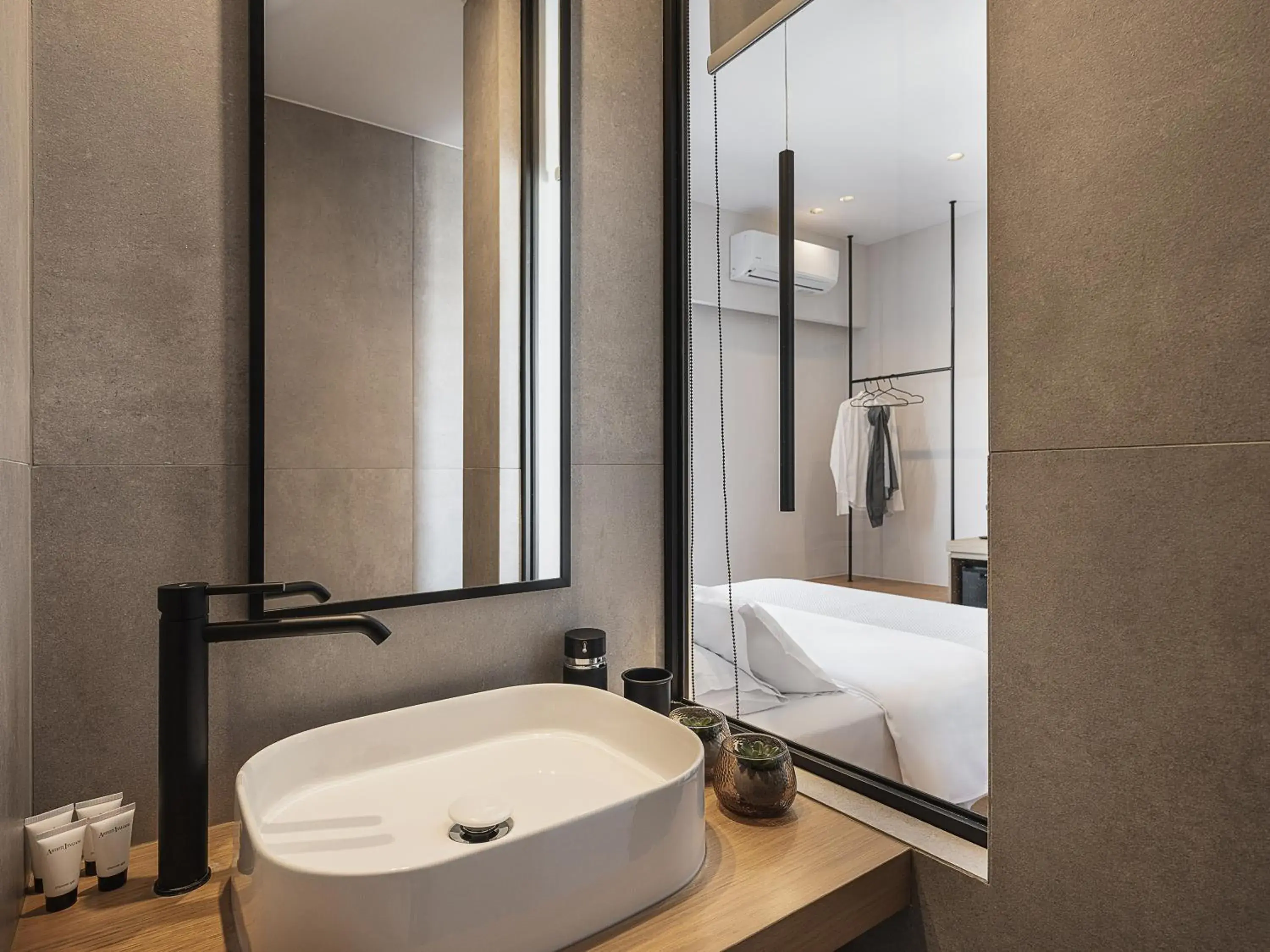 Deluxe Twin Room in Theofilos City Hotel Deluxe Twin Room in Theofilos City Hotel