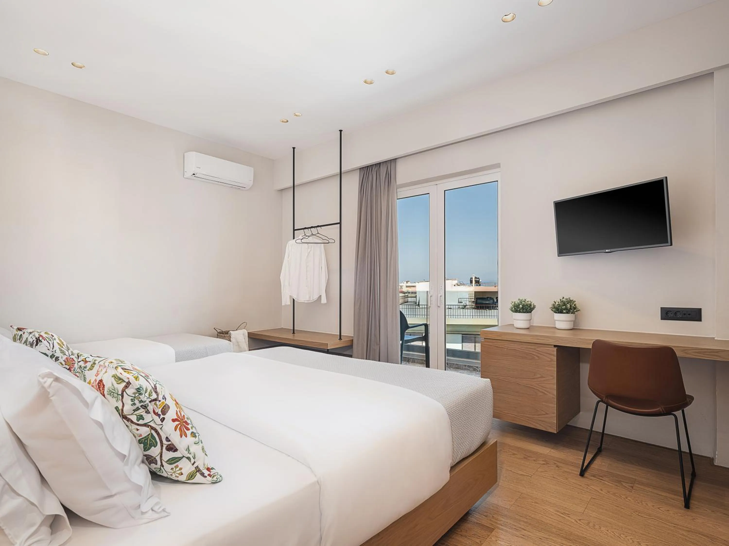 Theofilos City Hotel