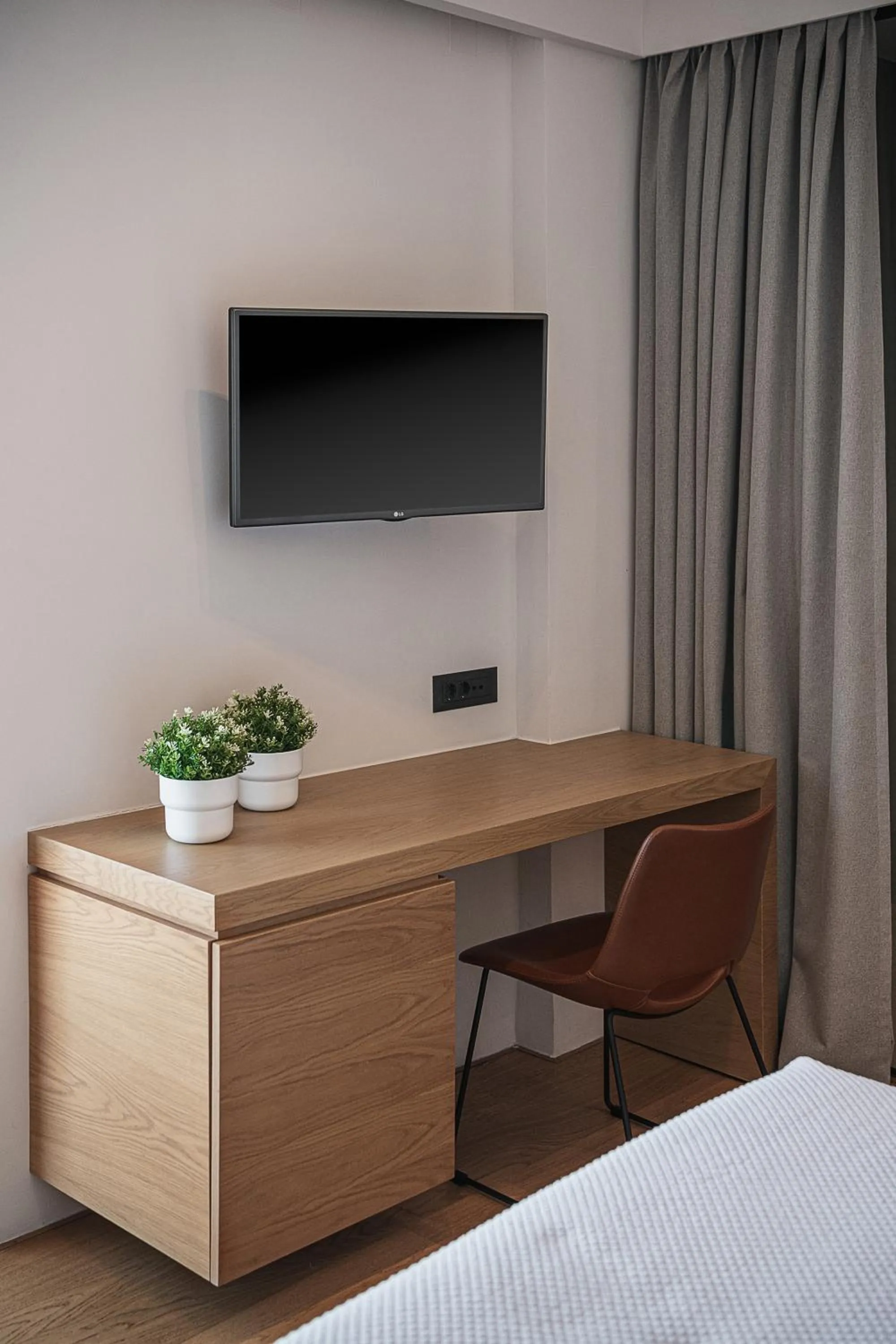 TV and multimedia in Theofilos City Hotel