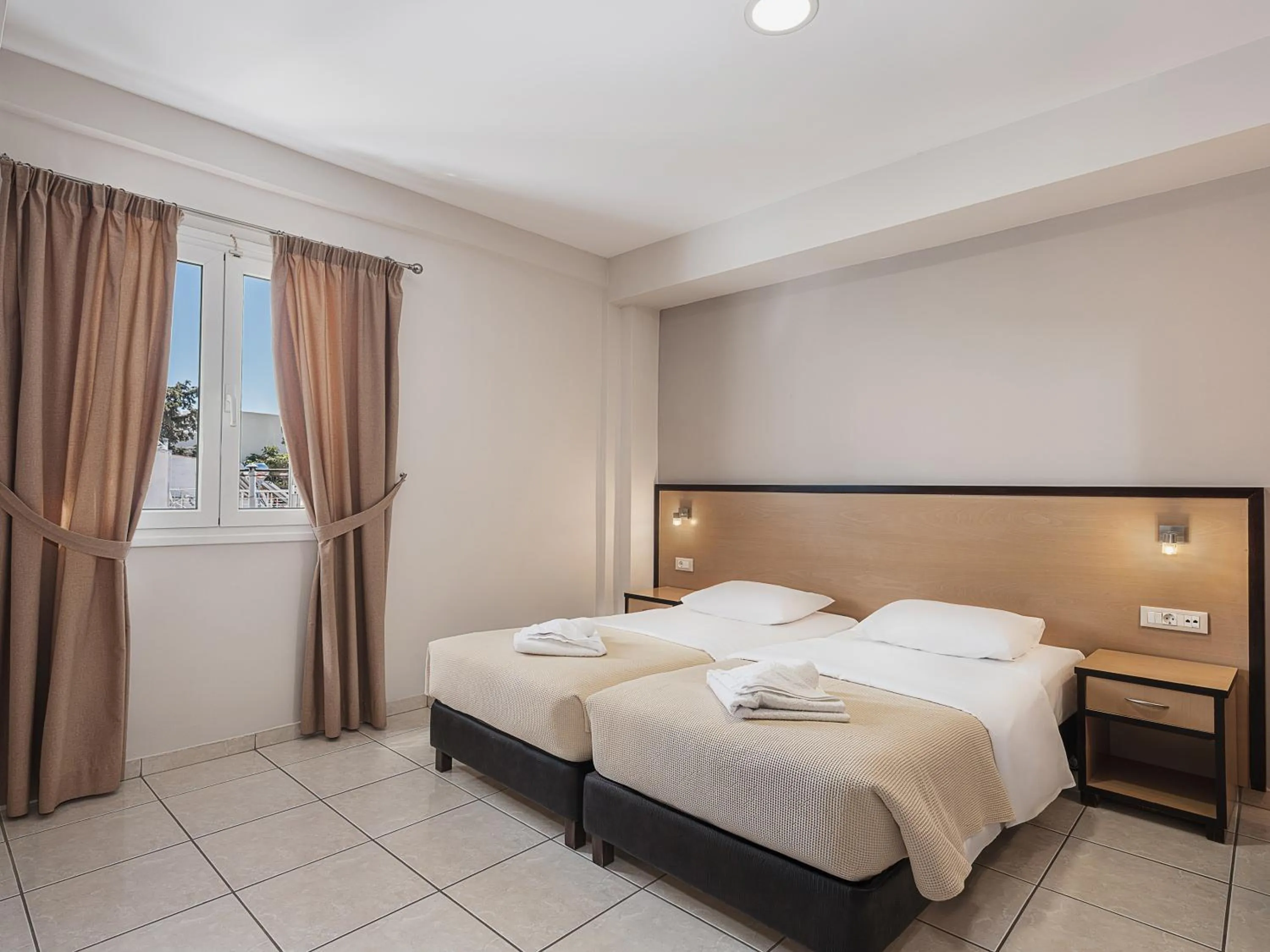 Theofilos City Hotel