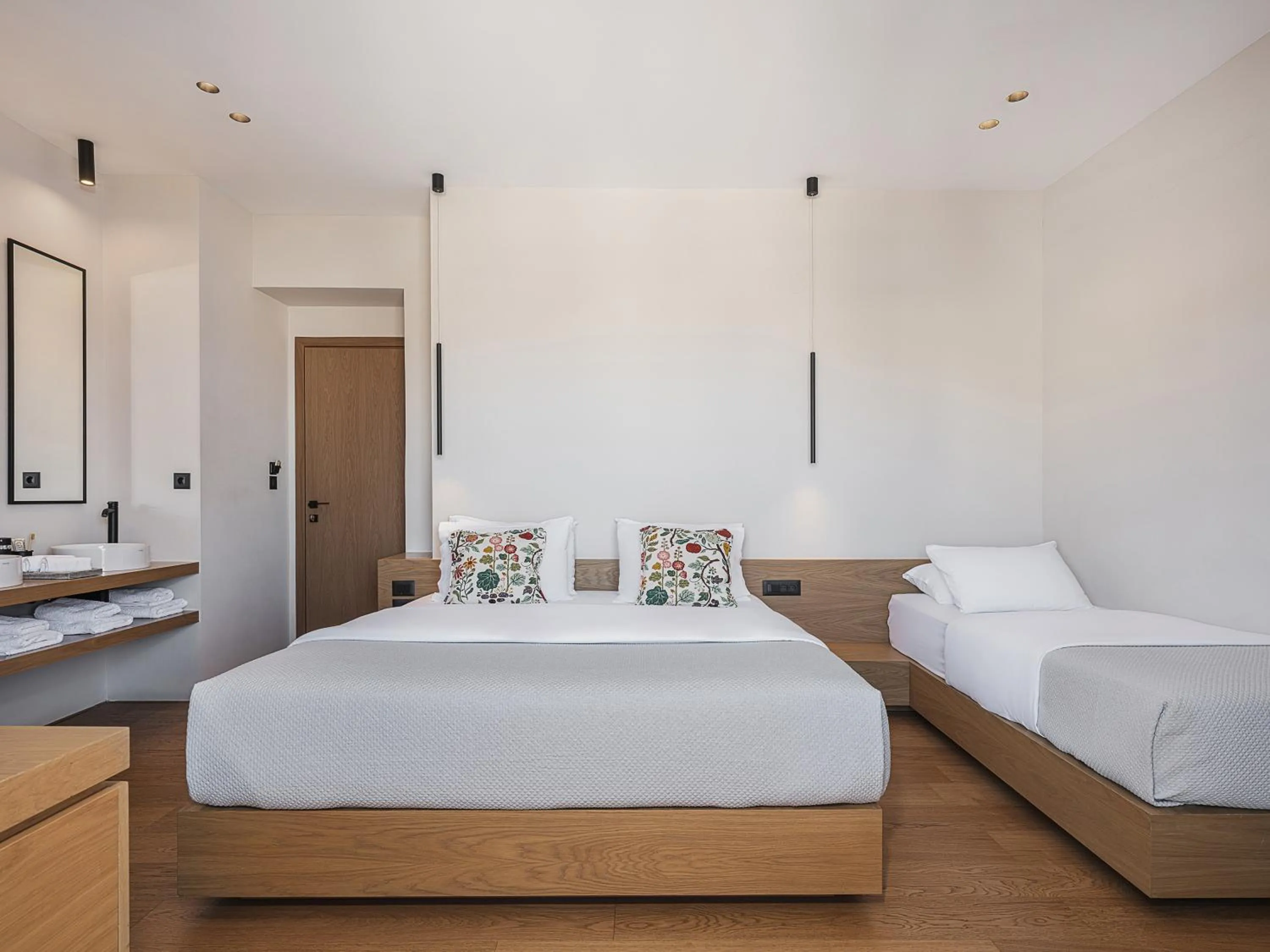 Photo of the whole room in Theofilos City Hotel