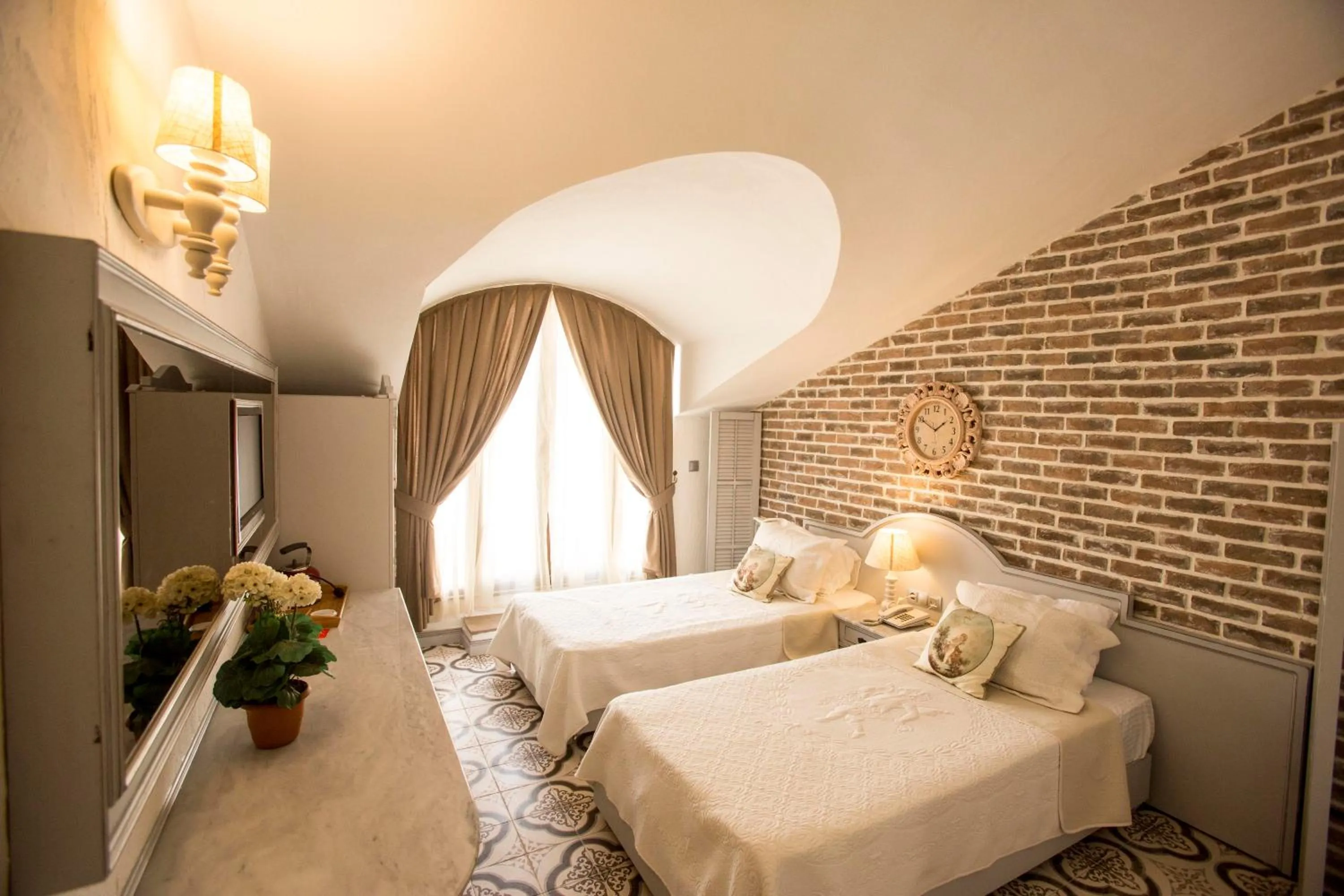 Bedroom in S3 Hotels Orange