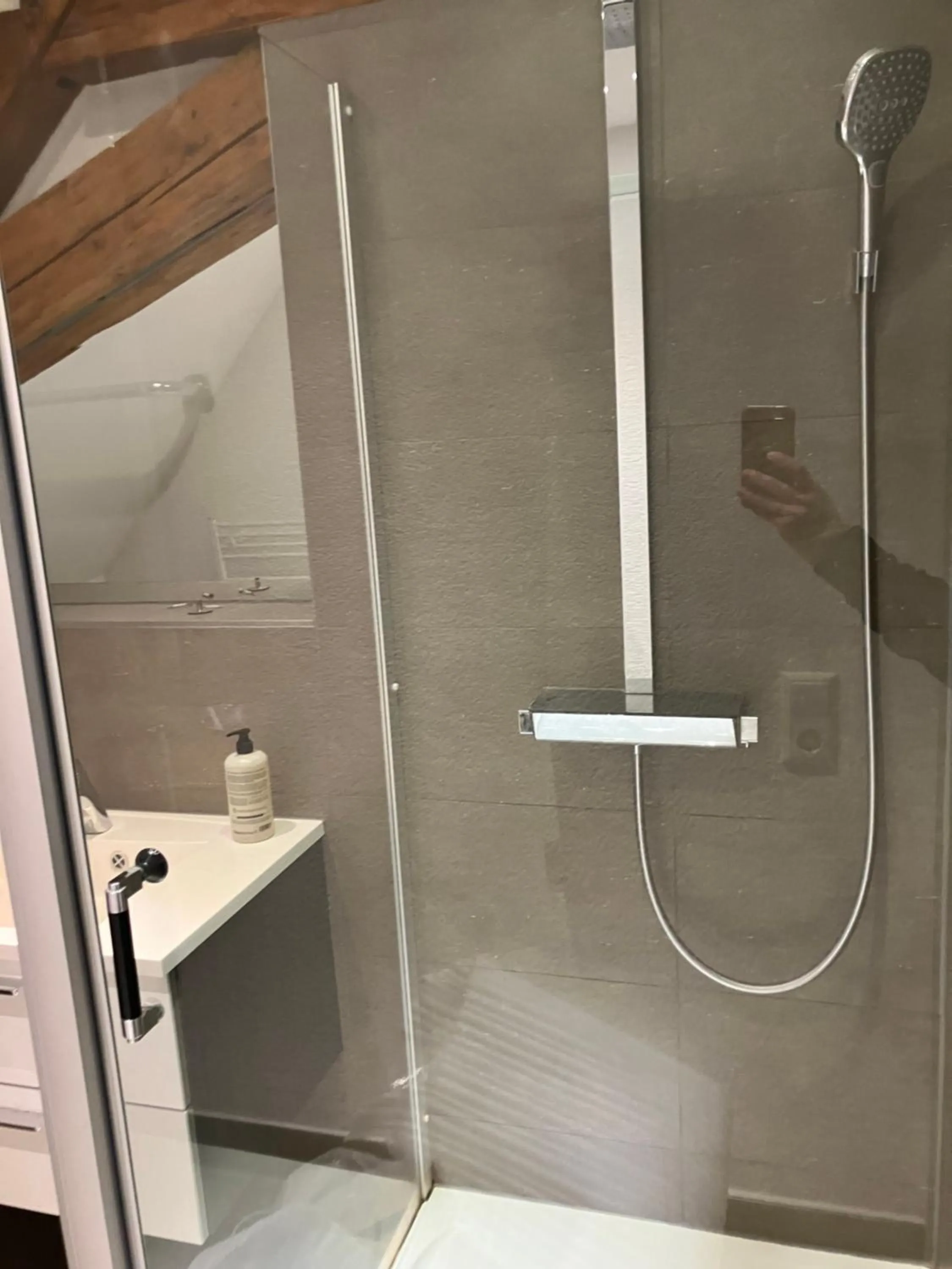 Bathroom in pop-up stuub feldberg