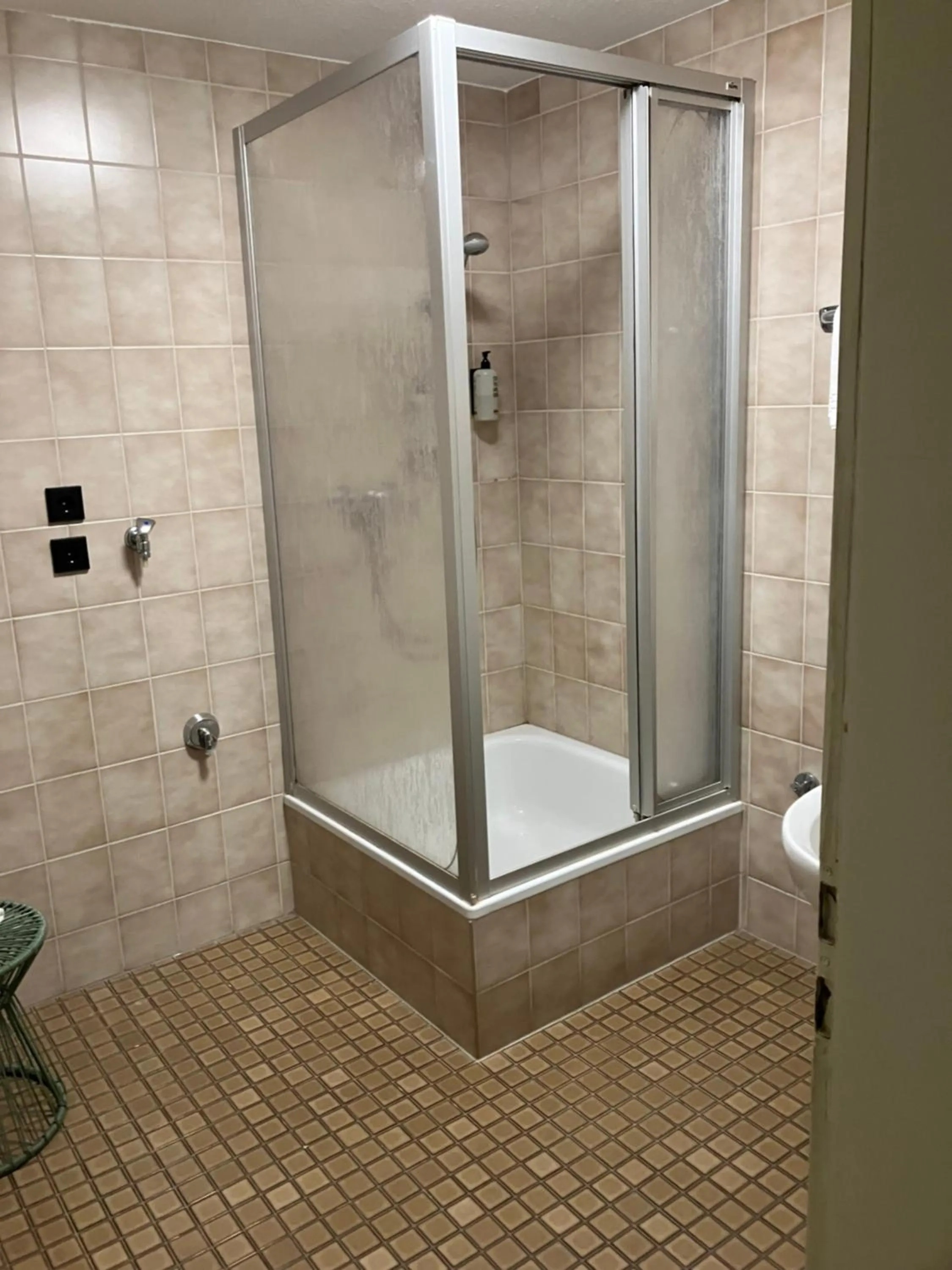 Shower in pop-up stuub feldberg