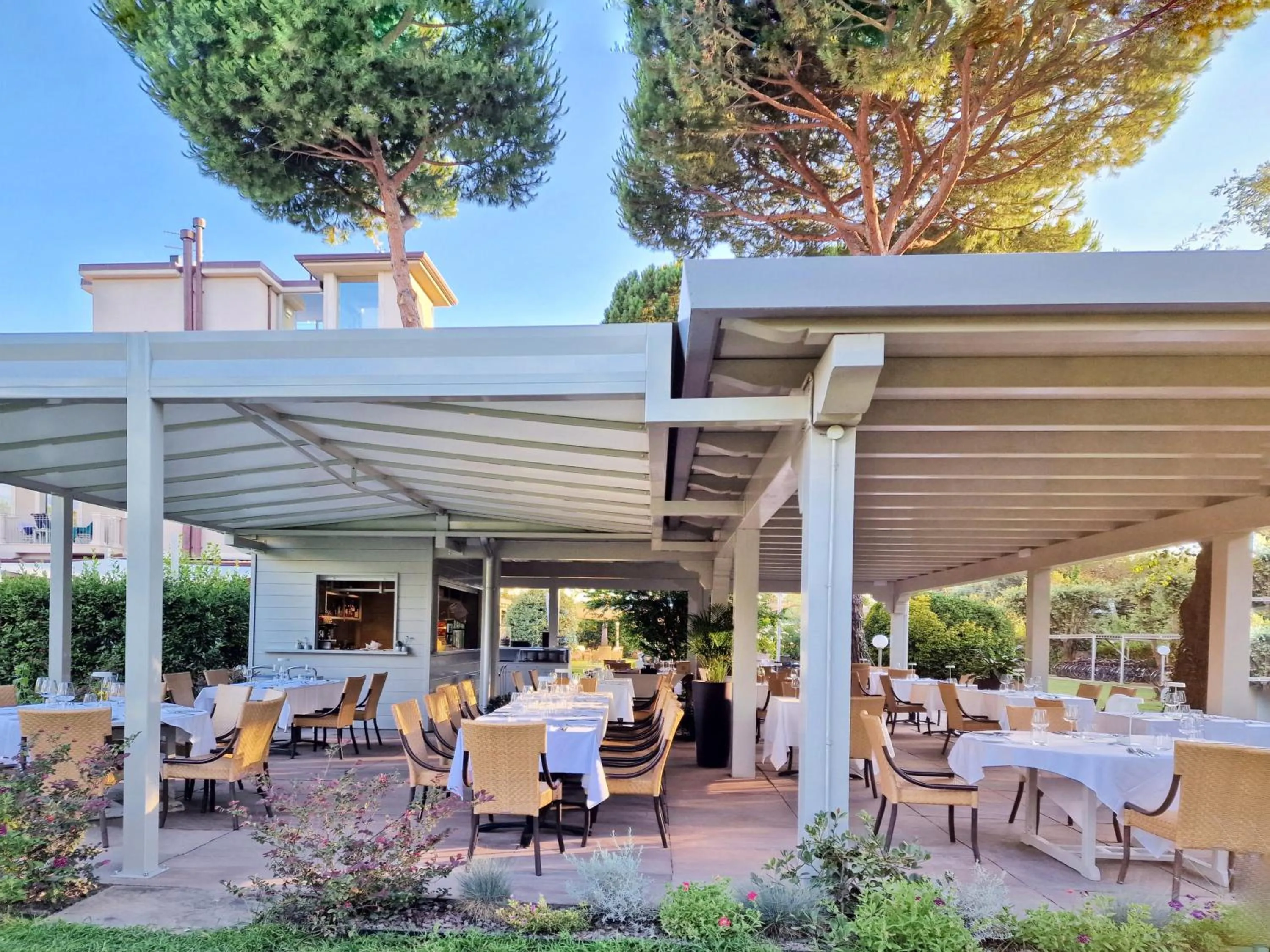 Restaurant/places to eat in Hotel Villa Elsa