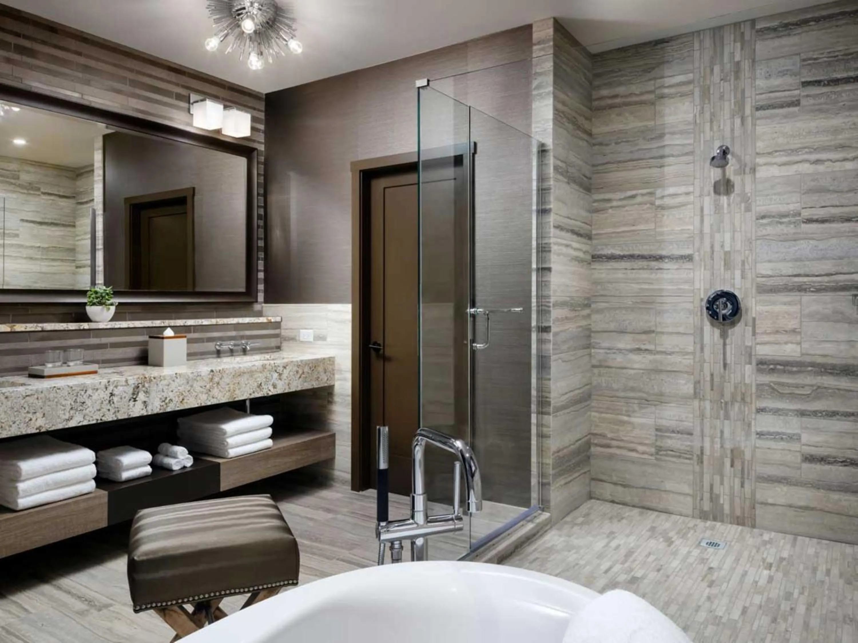 Bathroom in The Josie Hotel, Autograph Collection