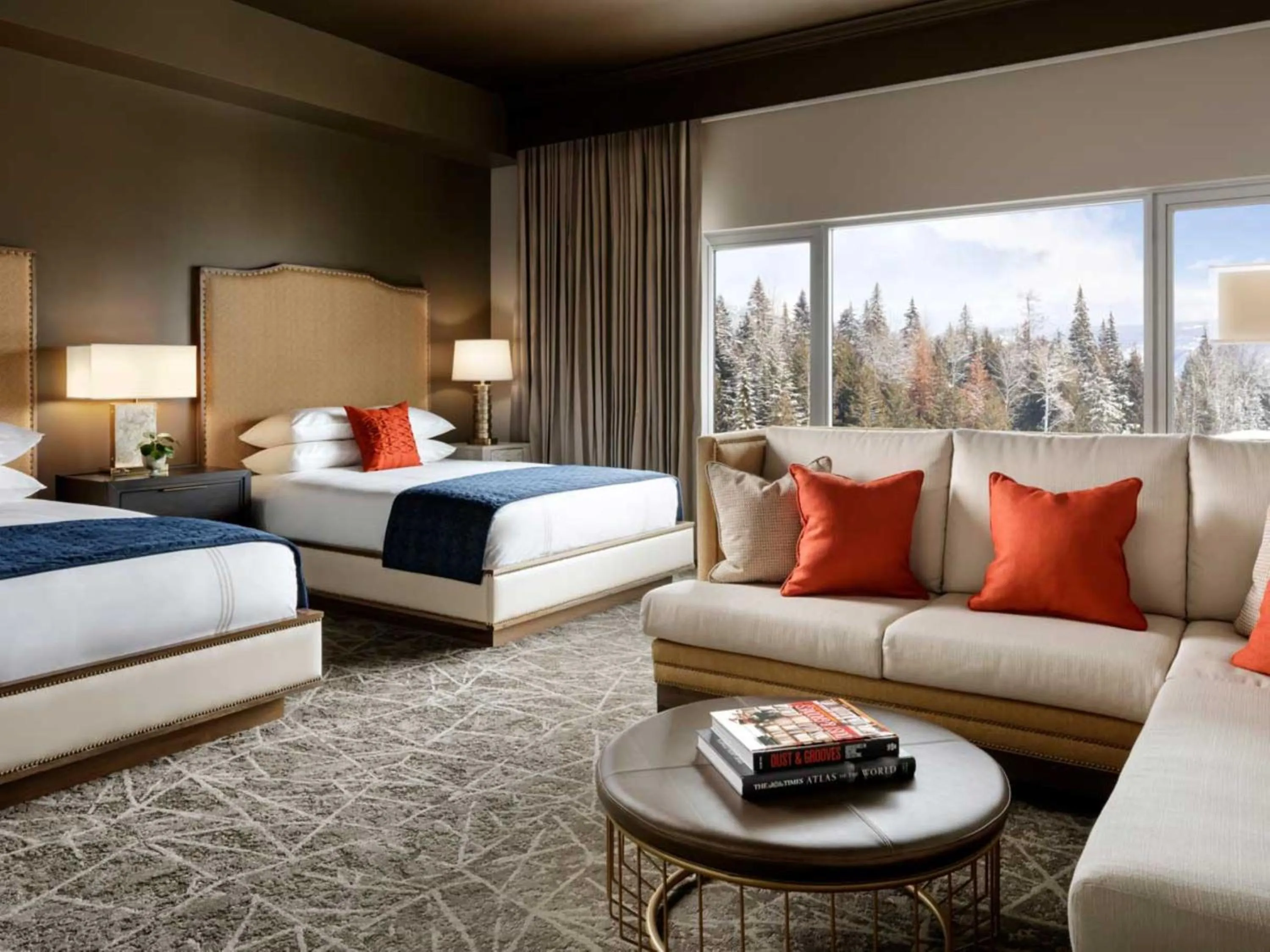 Bedroom, Bed in The Josie Hotel, Autograph Collection