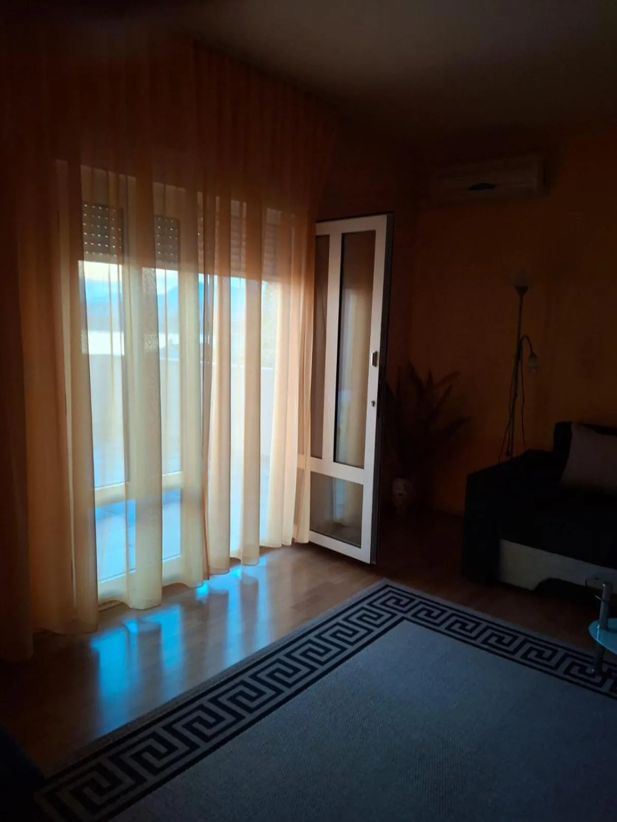 Photo of the whole room, Bed in Villa Luketa