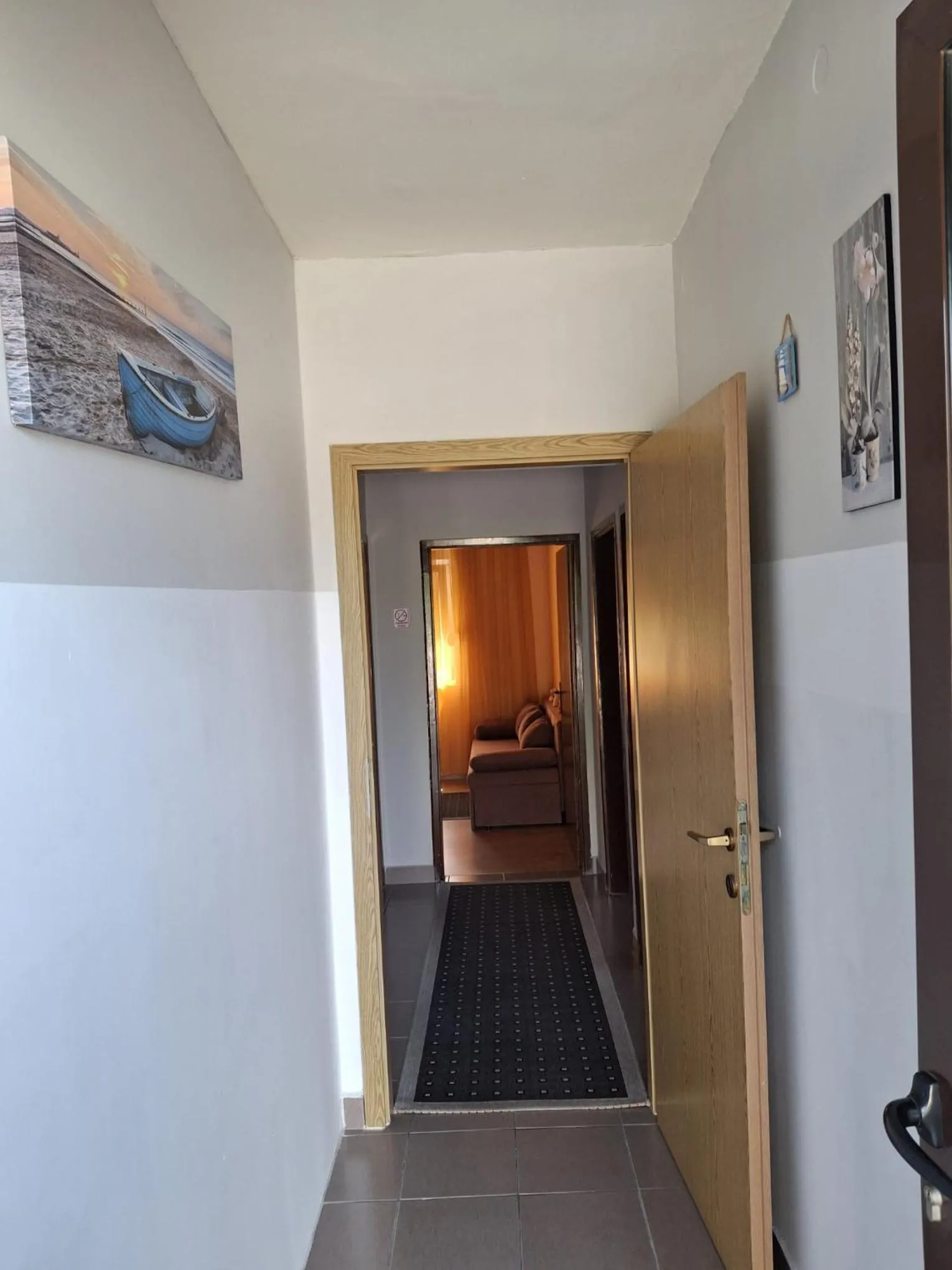 Photo of the whole room, Bed in Villa Luketa