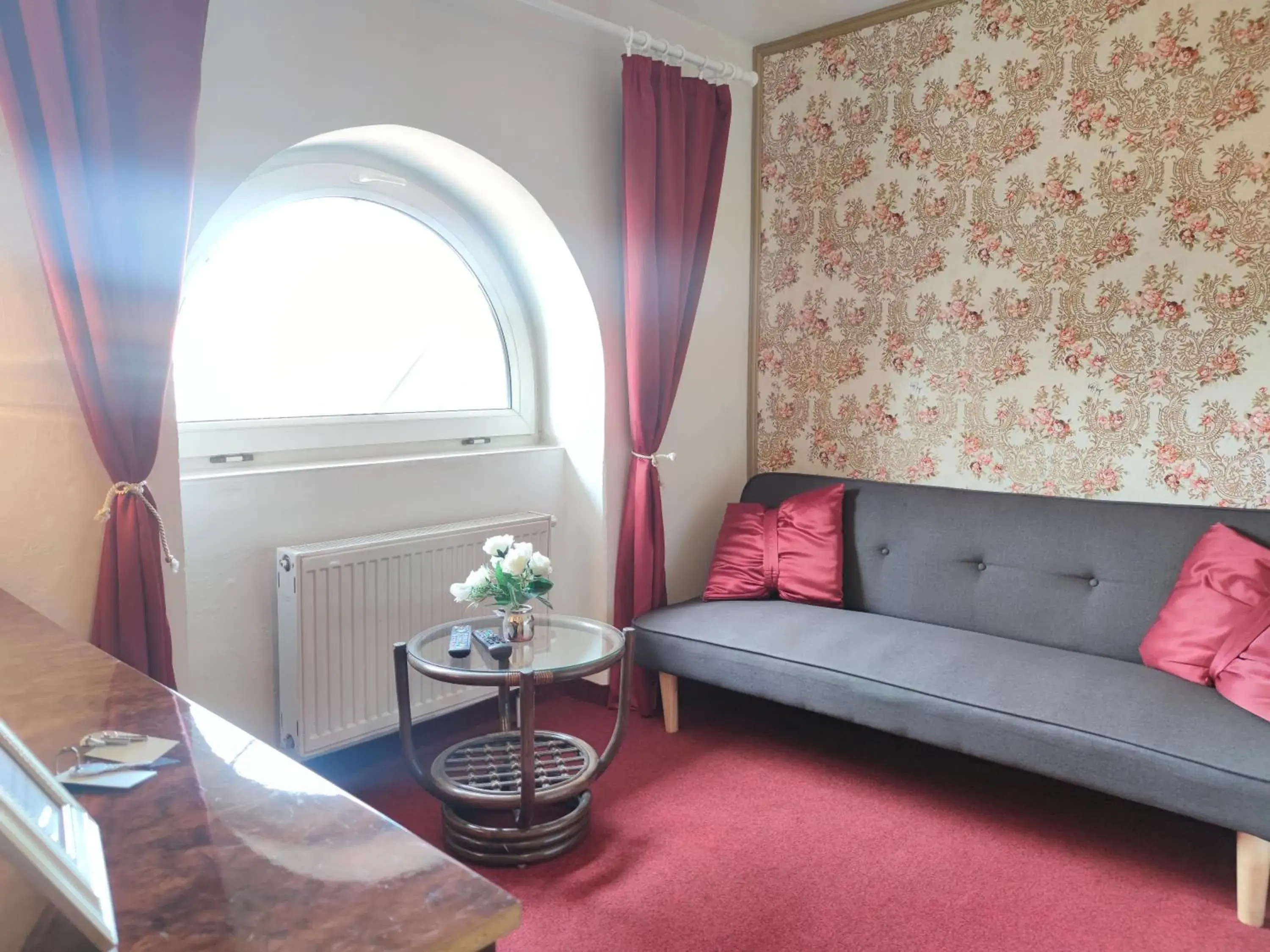 Apartment with Extra Bed in Hotel Dejmalik Apartment with Extra Bed in Hotel Dejmalik