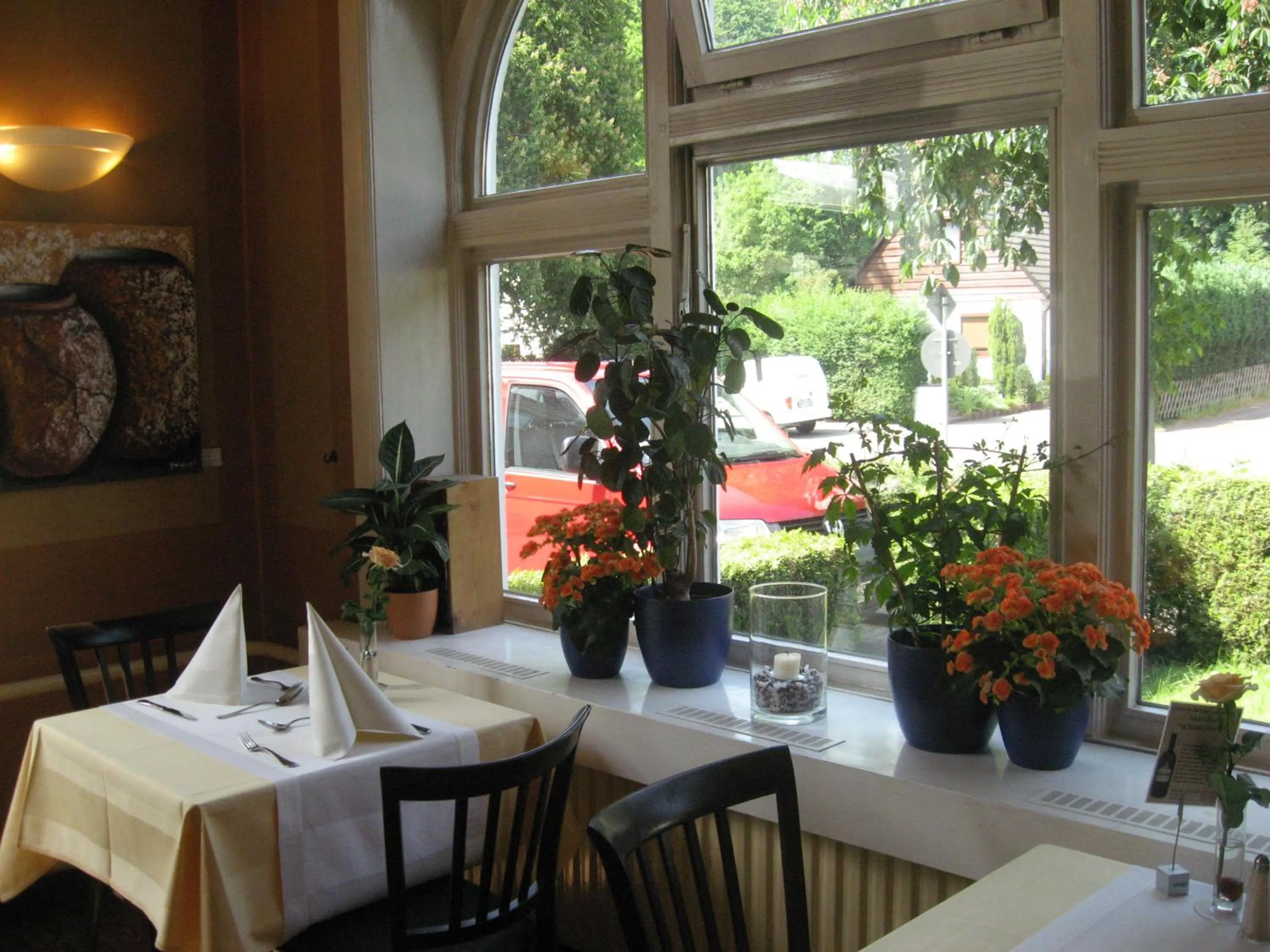 Restaurant/places to eat in Mediterran