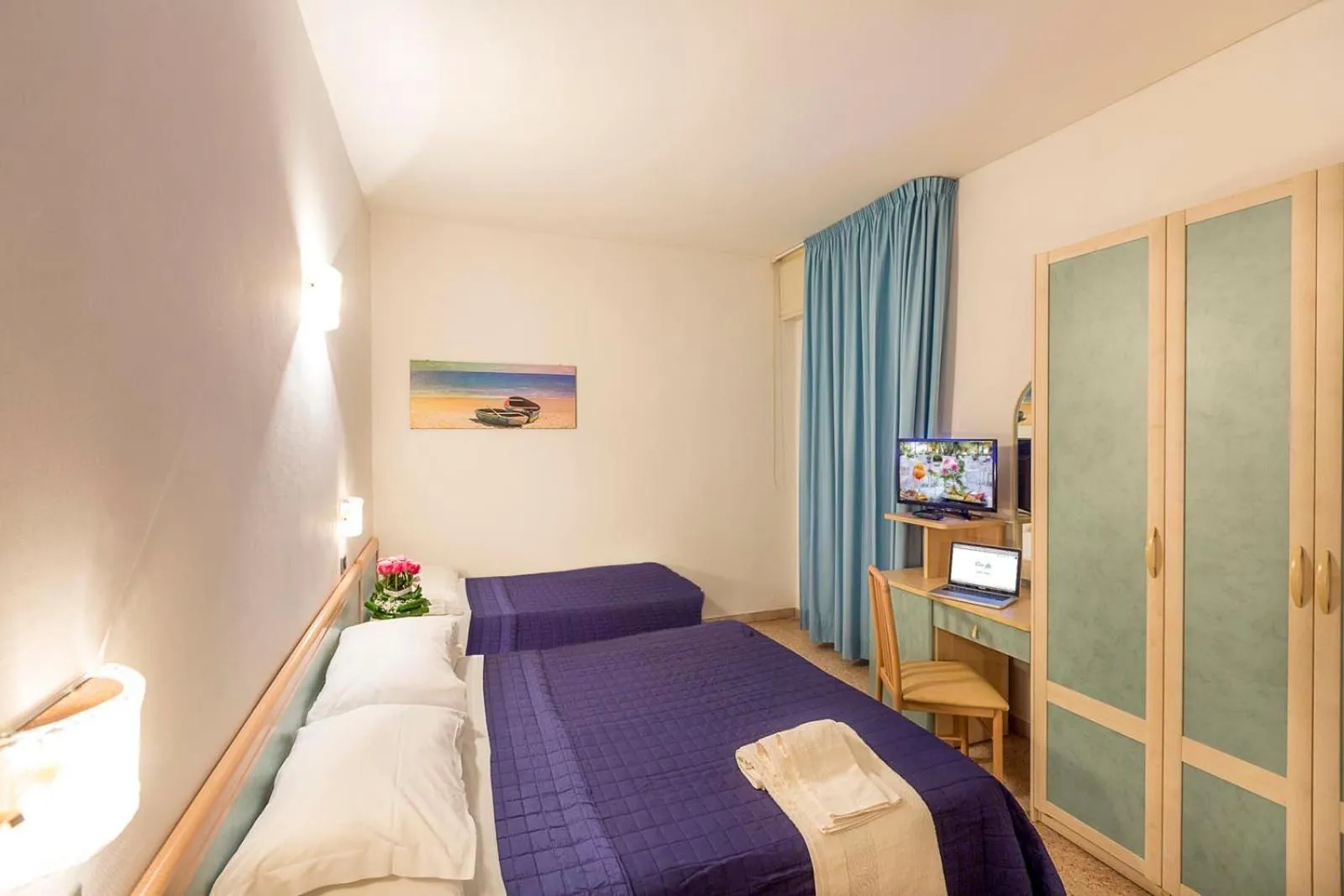 Bed in Hotel Excelsior