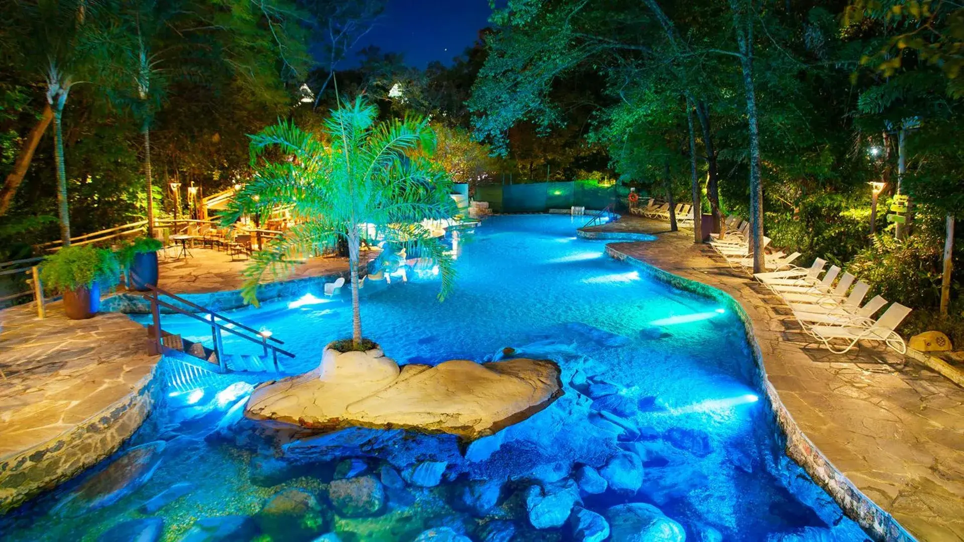 Swimming pool in Rio Quente Resorts - Eco Chalés Swimming pool in Rio Quente Resorts - Eco Chalés