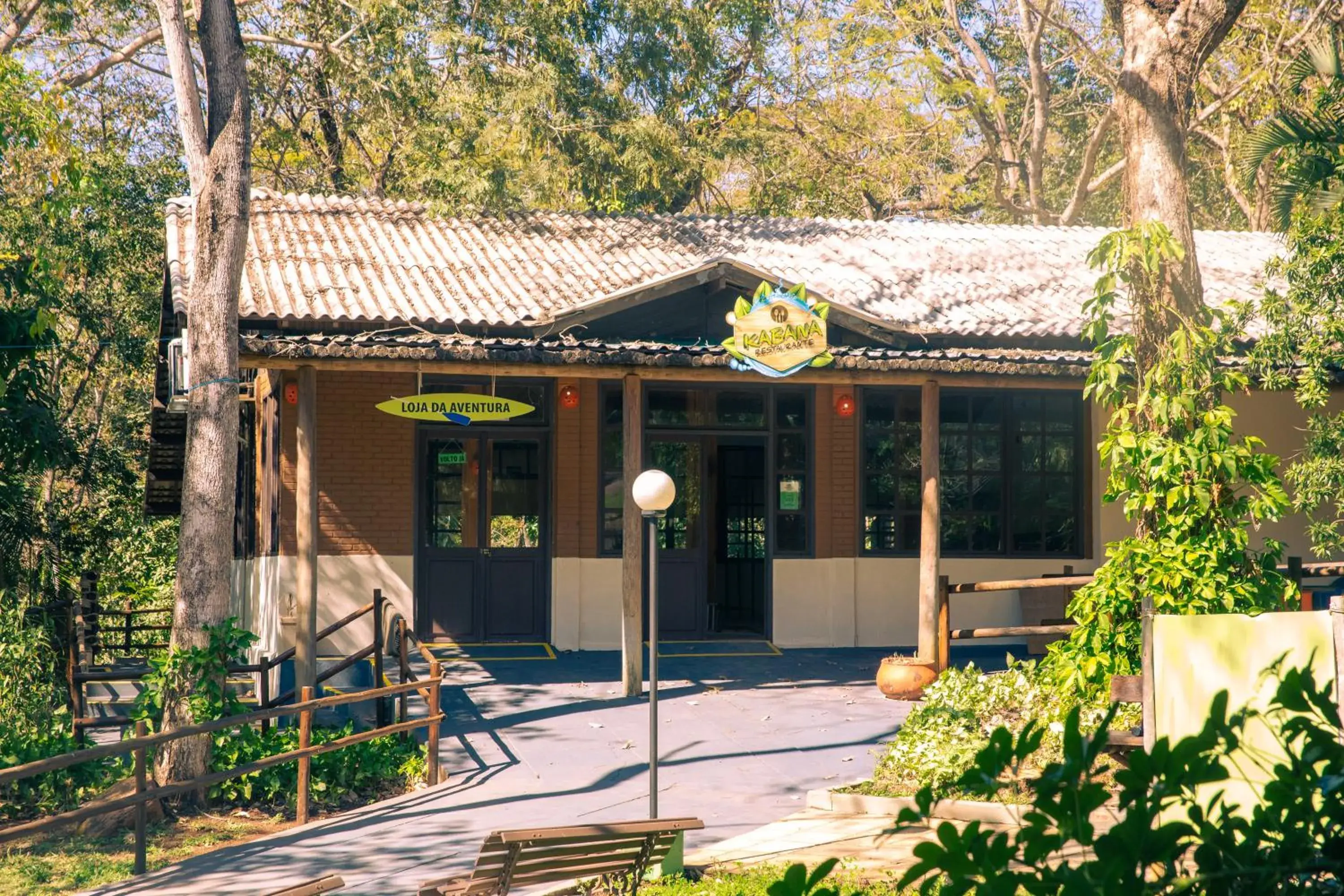 Restaurant/places to eat in Rio Quente Resorts - Eco Chalés Restaurant/places to eat in Rio Quente Resorts - Eco Chalés