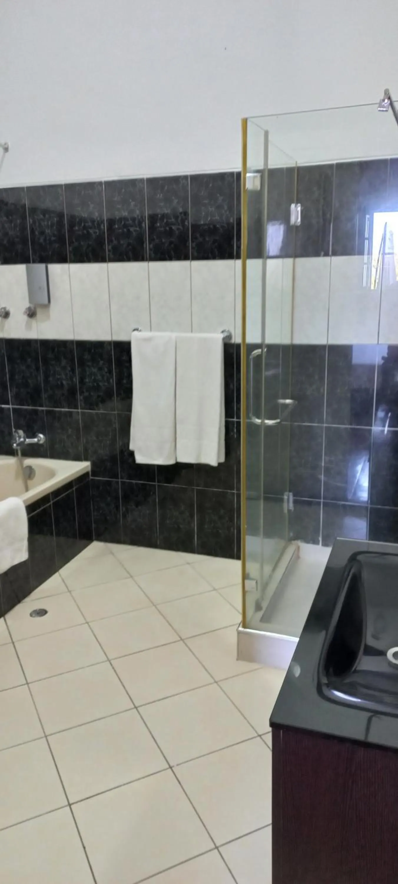 Bathroom in Hotel Savana